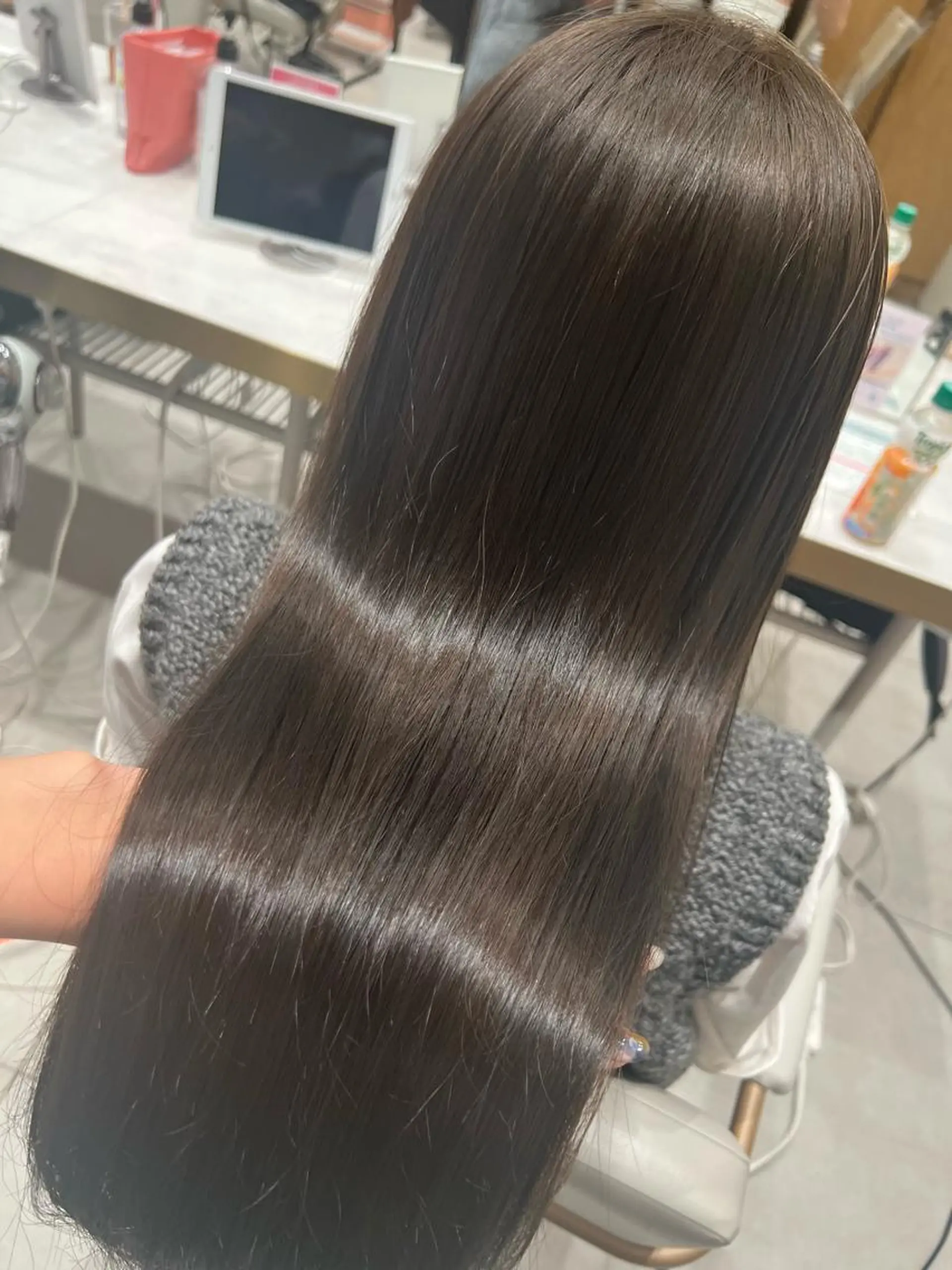 カラー グレージュ オリーブグレージュ オリーブグレー 透明感カラー/レイヤ ーhinata.のヘアスタイル