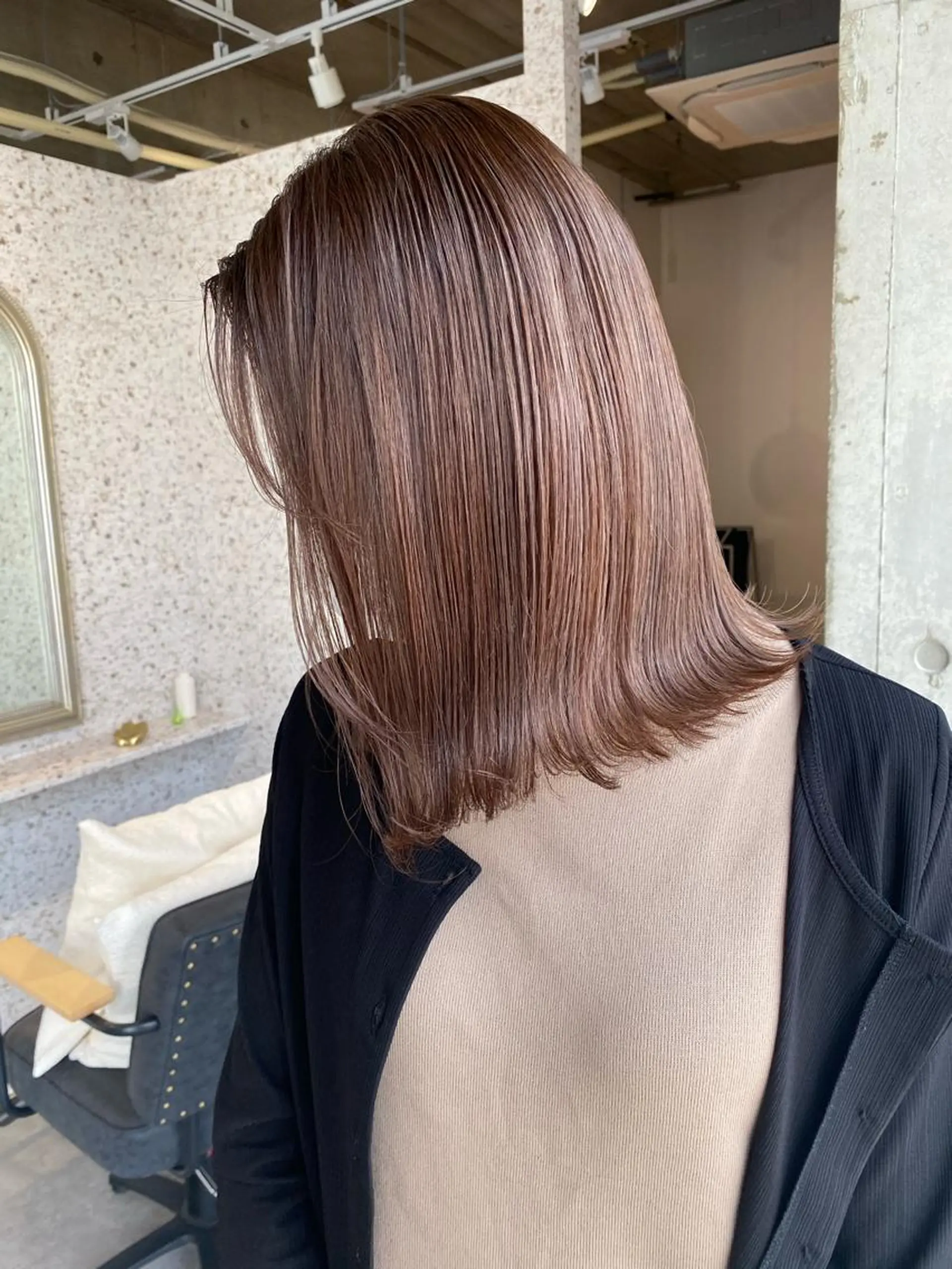 ミディアム カラー ヘアアレンジ ハイライトカラー ハイライト ヘアカラー トリートメント lani ブリーチ /ダブルカラーのヘアスタイル