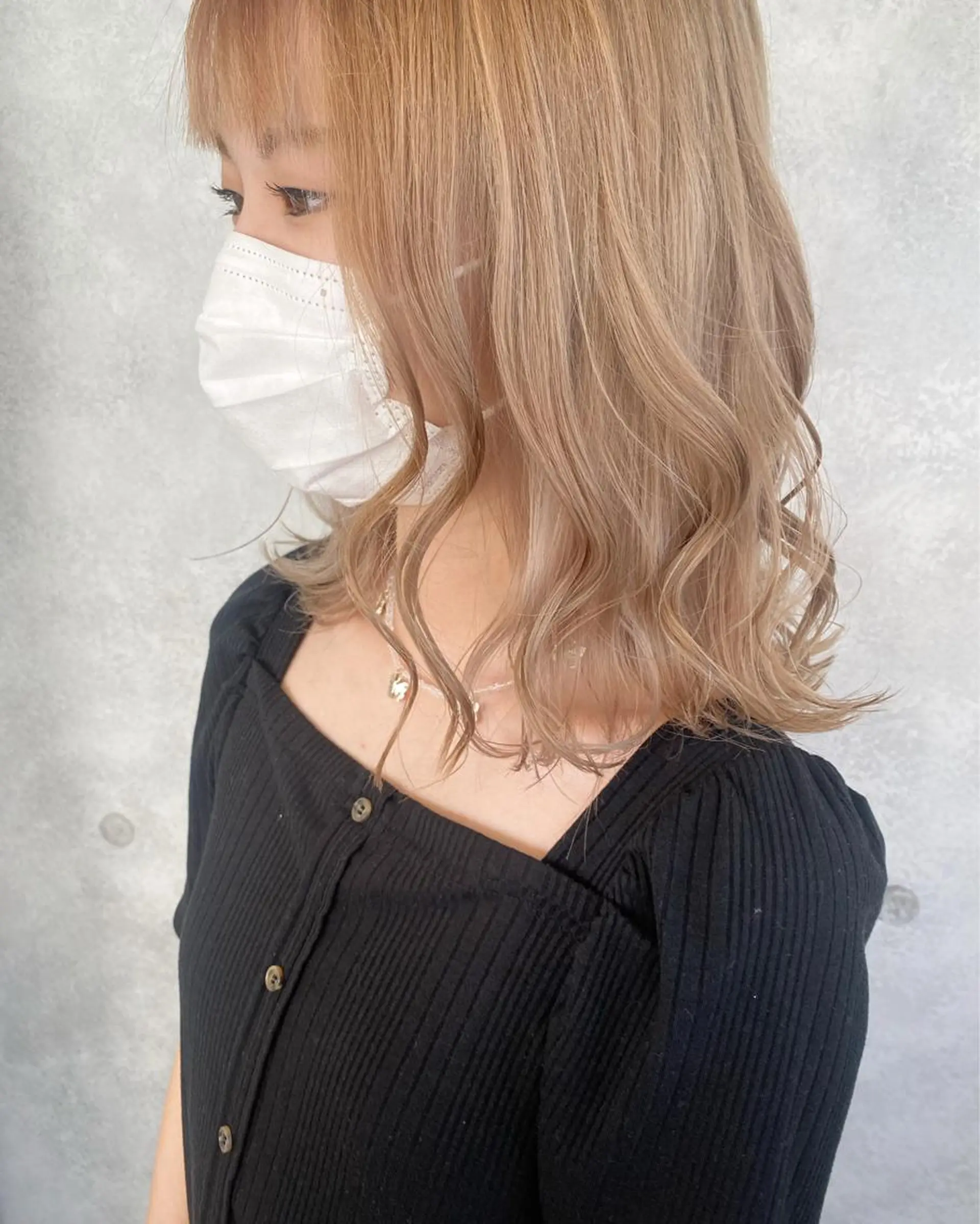 ミディアム デザイン🥇複雑履歴 ハイトーン特化のヘアスタイル