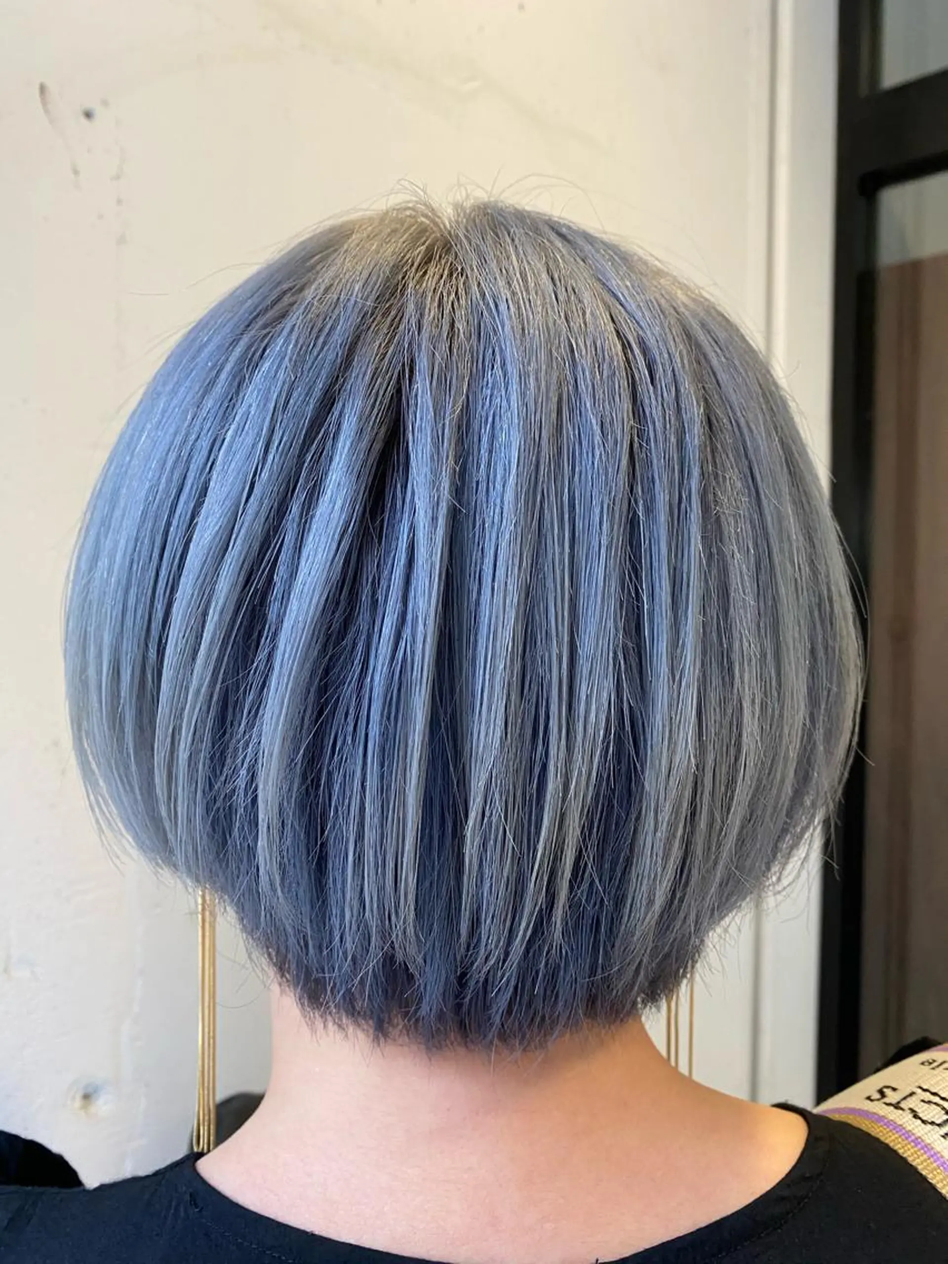 ショート カラー ブルーカラー ヘアカラー トリートメント 💚 nao💚のヘアスタイル