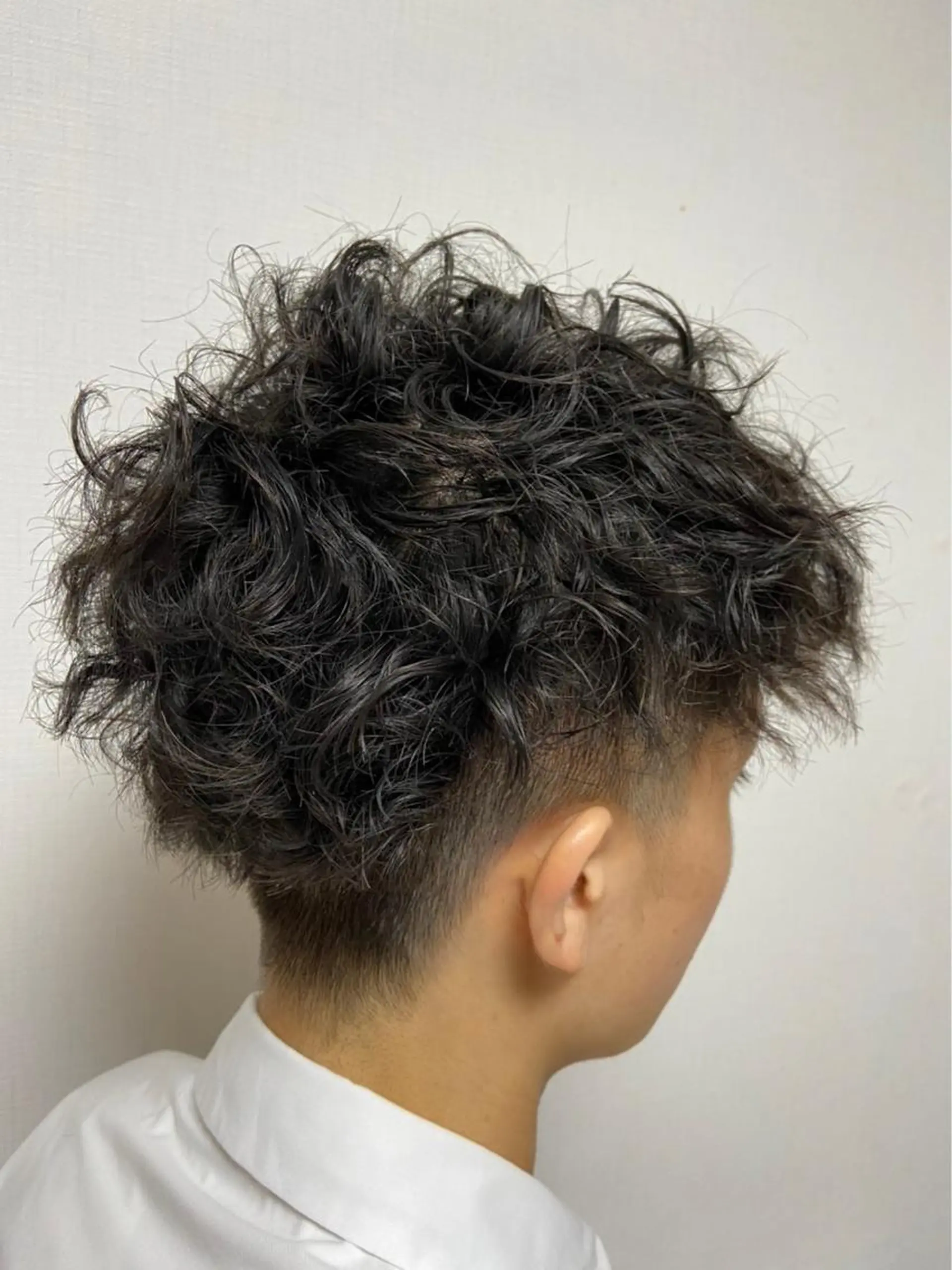 パーマ メンズ メンズパーマ カット chill out 南塚口本店のヘアスタイル