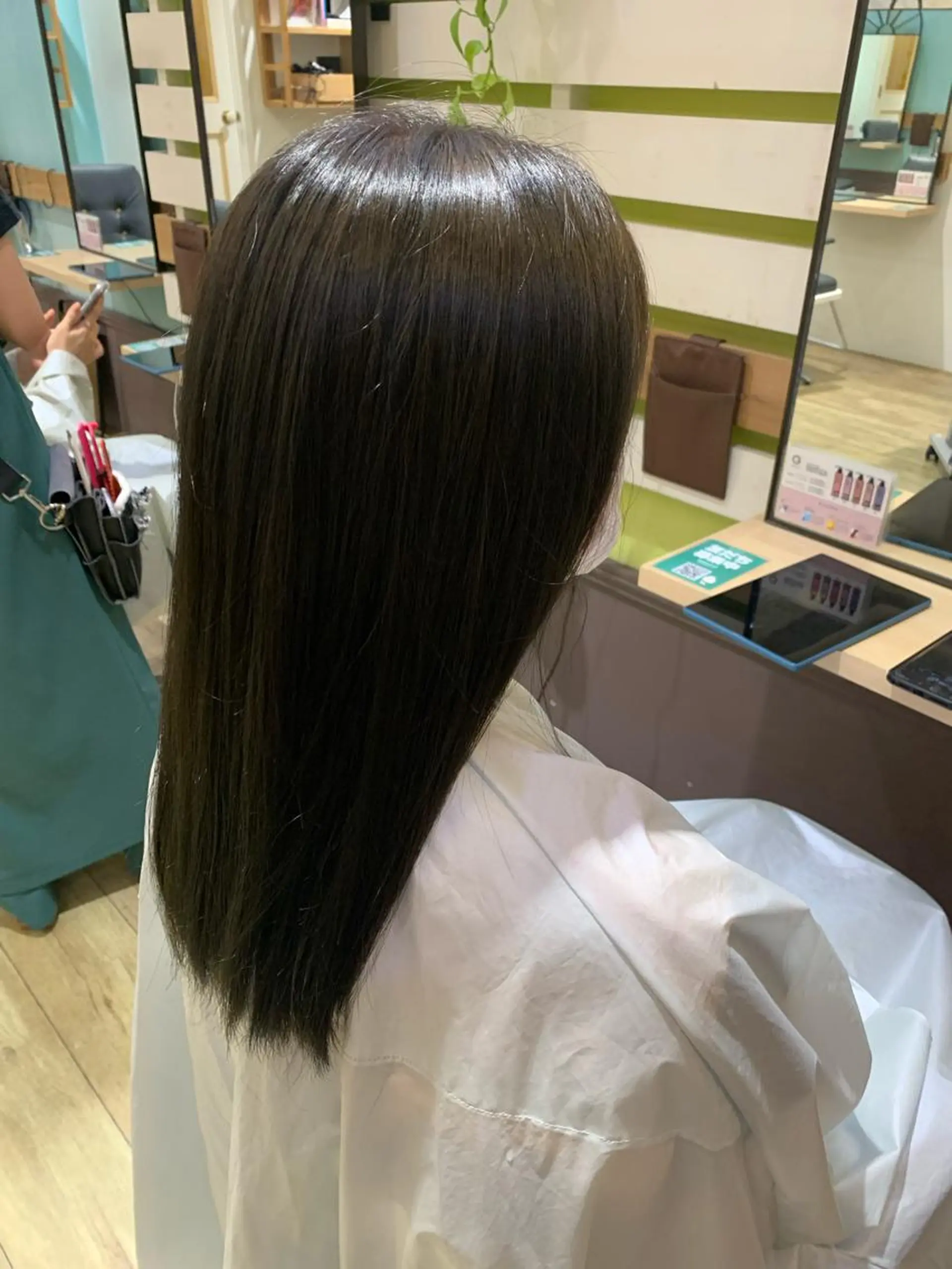 カラー トリートメント ショート/ボブ/透明 感カラー/高橋あみのヘアスタイル