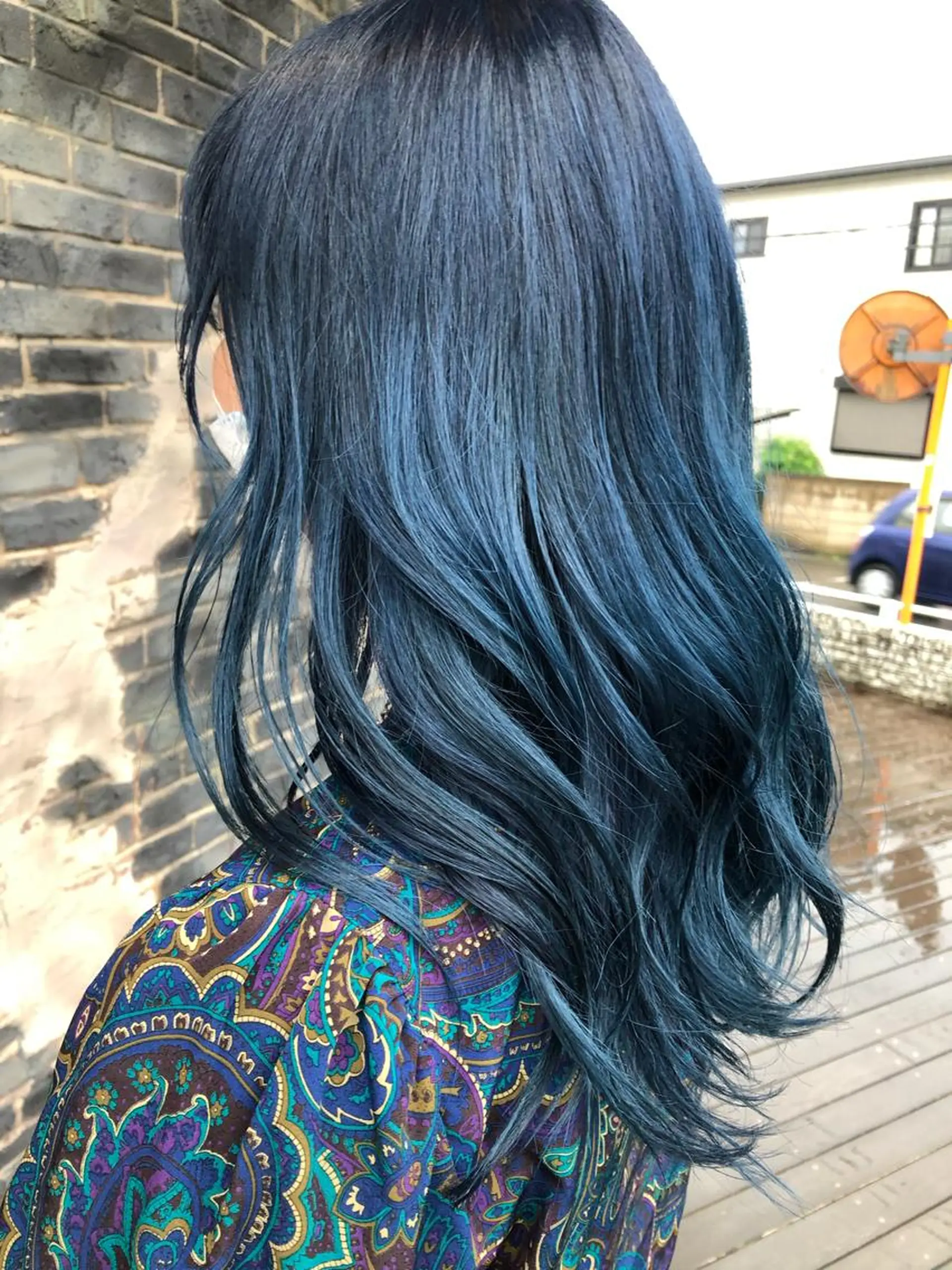 ロング カラー ブリーチ ブルーカラー ネイビーカラー 🩵小野 えりか🩷のヘアスタイル