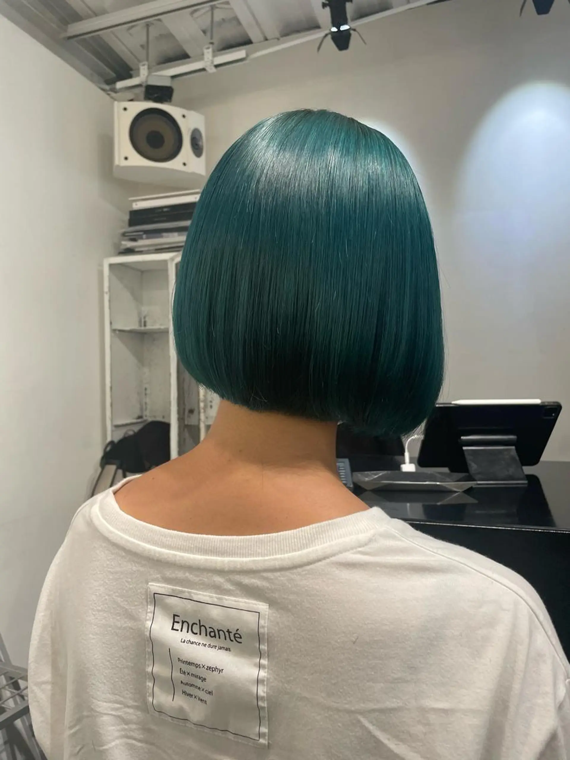 ショート カラー 🌻名古屋🌻 🫧ハイトーン🫧のヘアスタイル