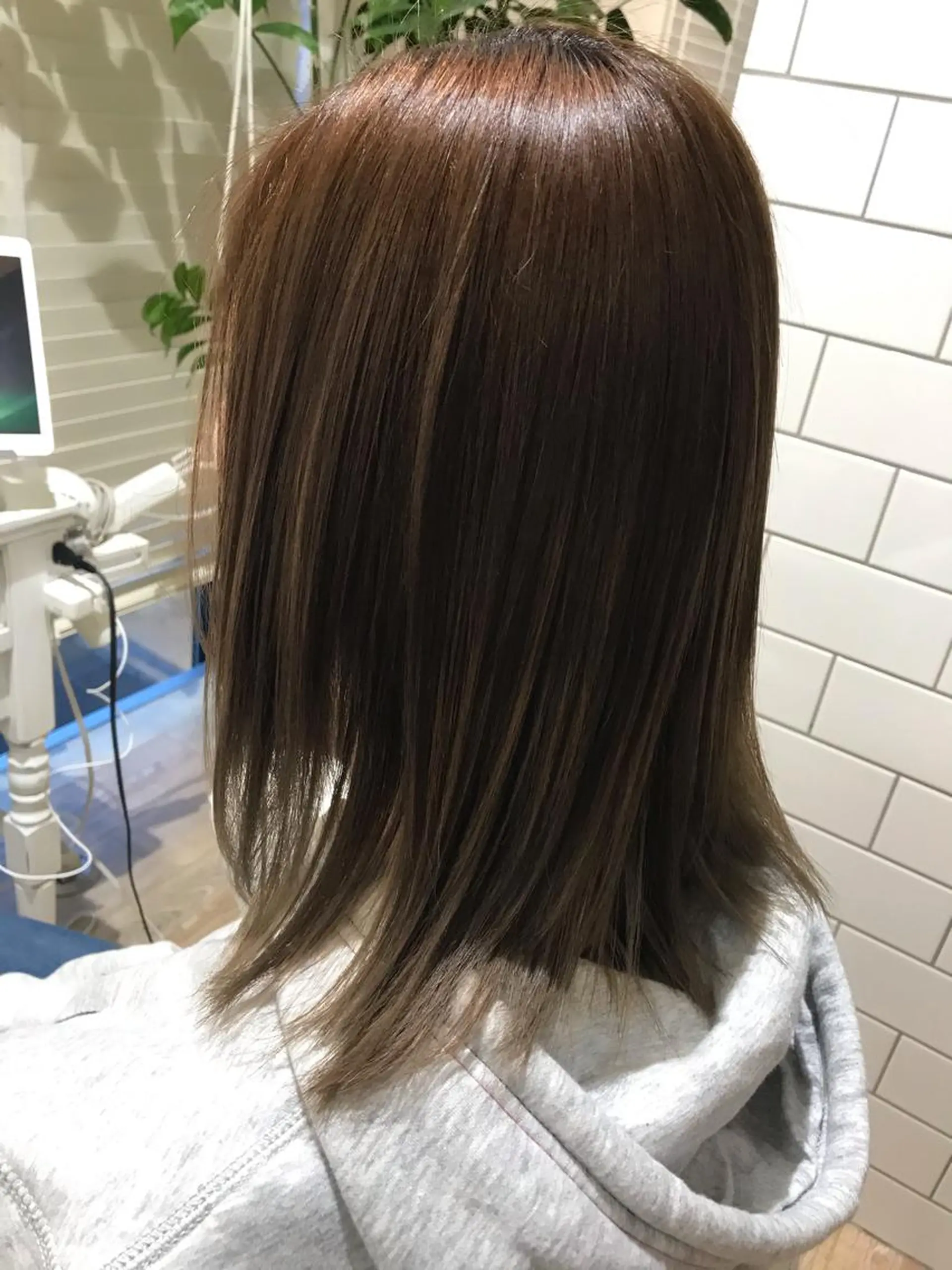 ミディアム カラー パーマ ヘアアレンジ メンズ キッズ ネイル マツエク・マツパ メンズウルフカット アディクシーカラー 透明感カラー ボブ ウルフカット 藤井 仁紀のヘアスタイル