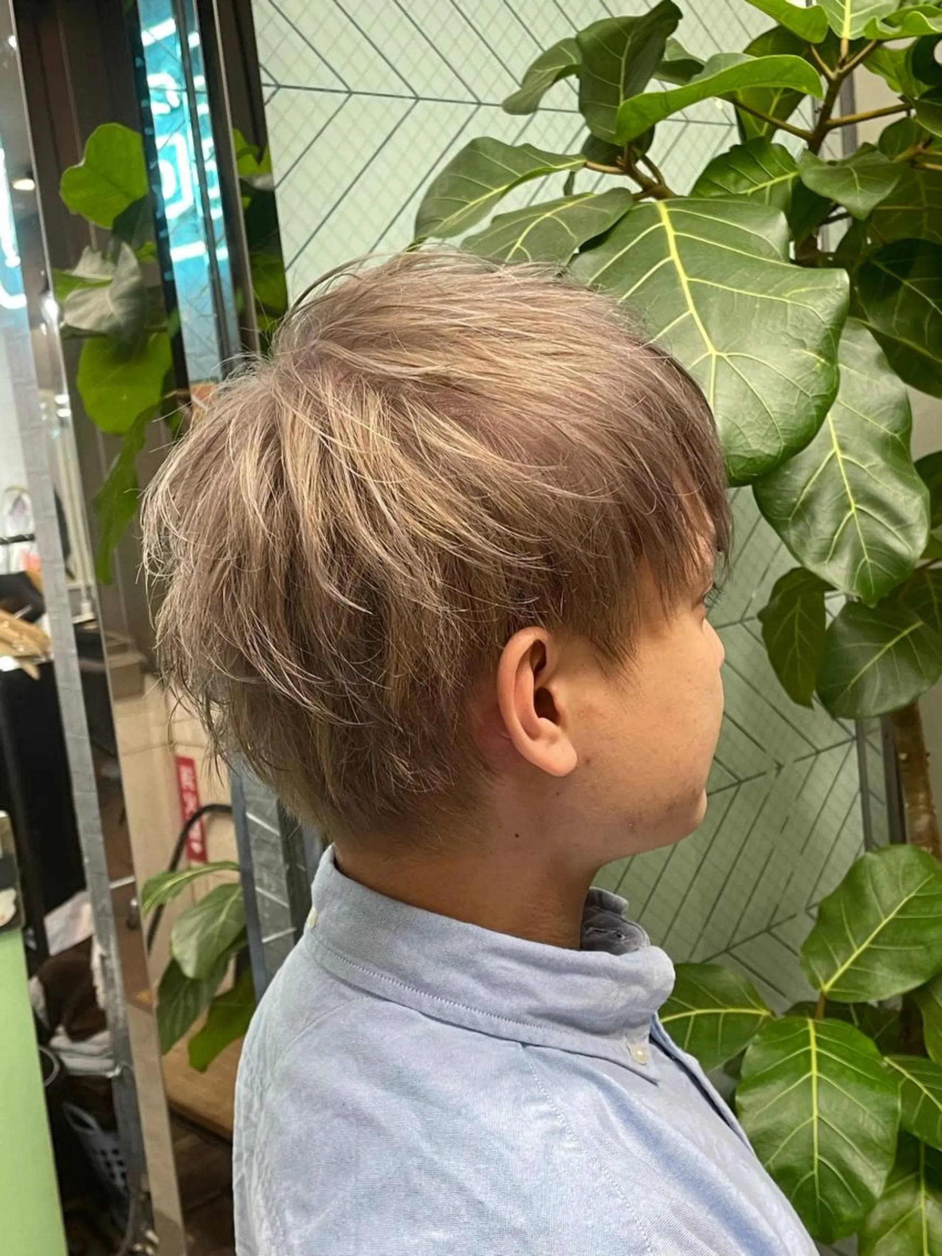 カラー メンズ メンズハイトーン ハイトーンカラー Le'a所属・渋谷/フェード/ 國分 翔のヘアスタイル