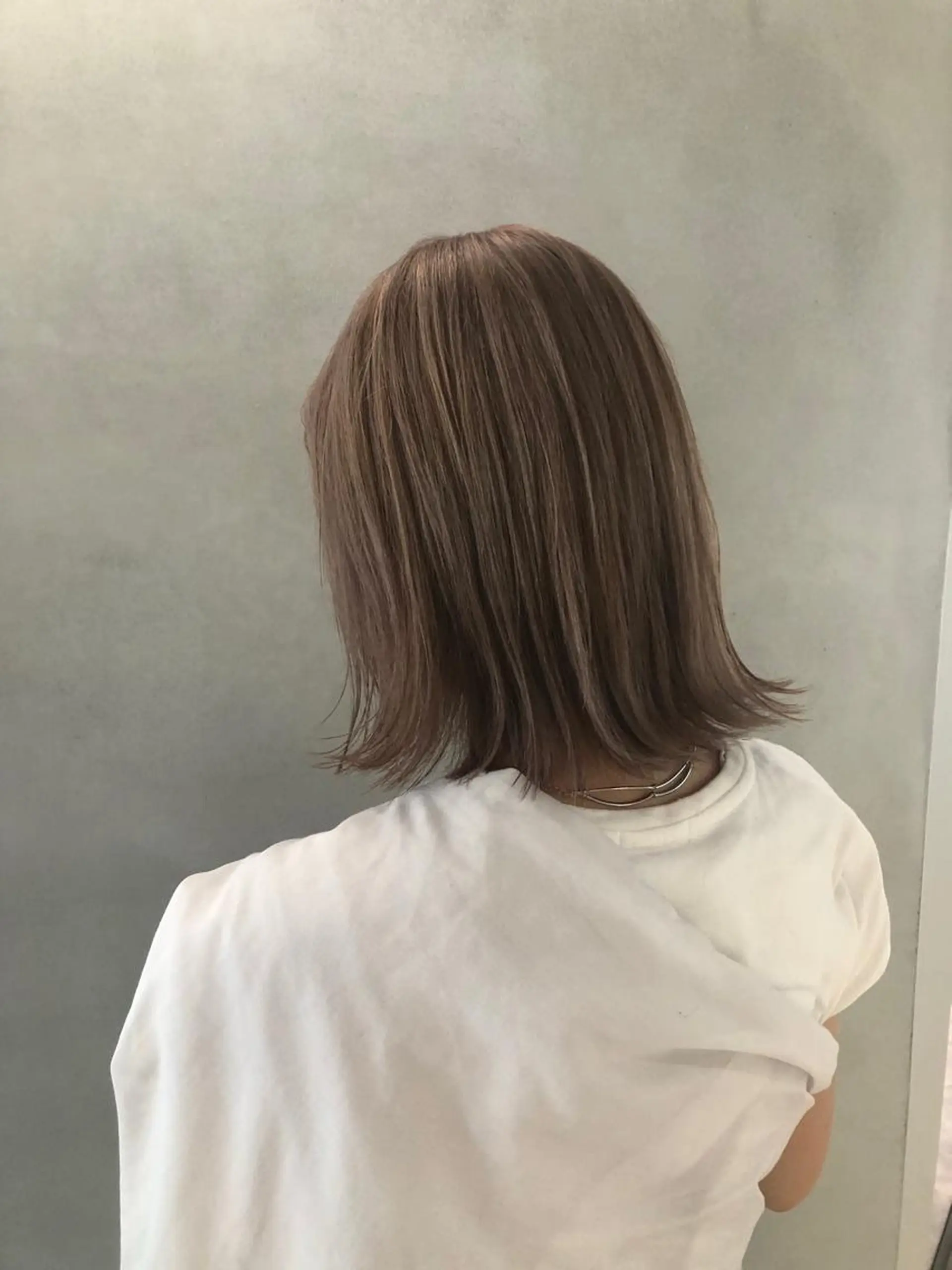 ミディアム カラー ブラウンカラー ヘアカラー トリートメント ブリーチ特化 梅田本多翔のヘアスタイル