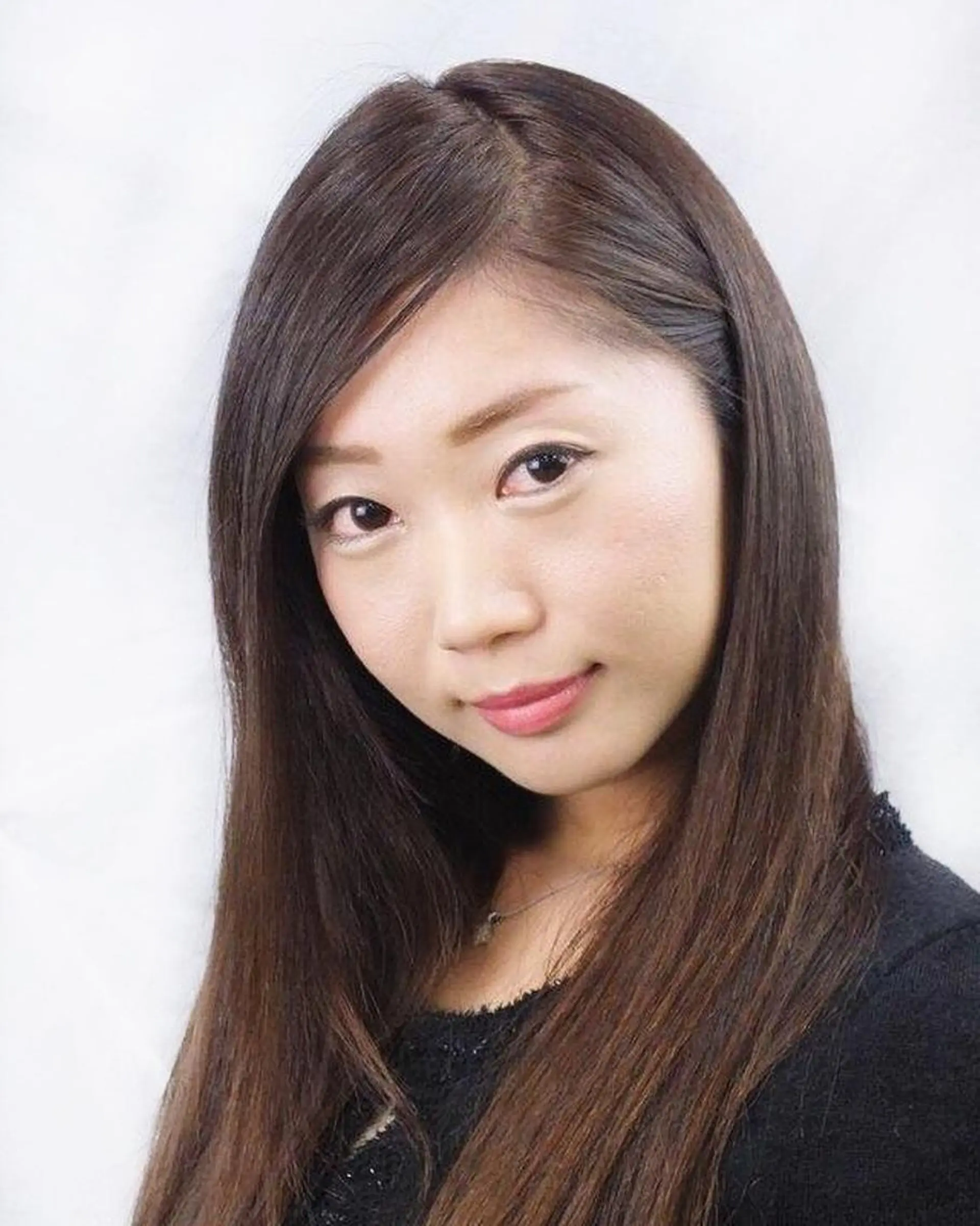 ロング パーマ ストレートパーマ Viage （ビアージュ）のヘアスタイル