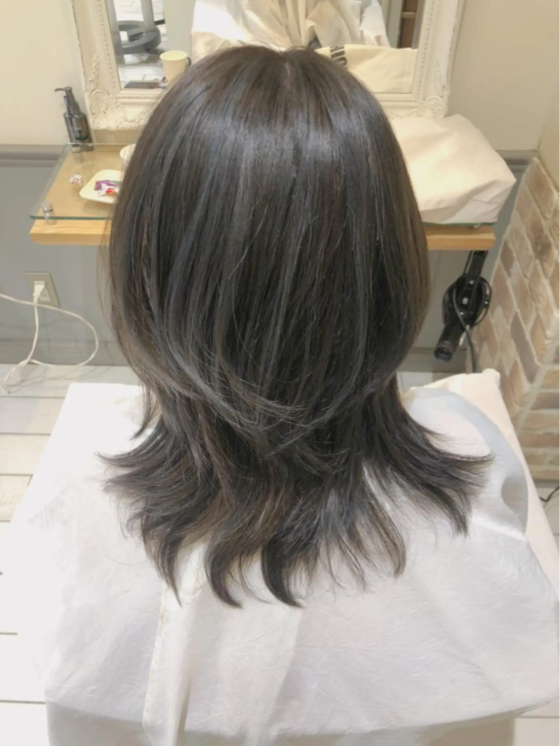 セミロング ハイライト ウルフカット カット ヘアカラー トリートメント MeL 横浜/ ＭＩＨＯのヘアスタイル