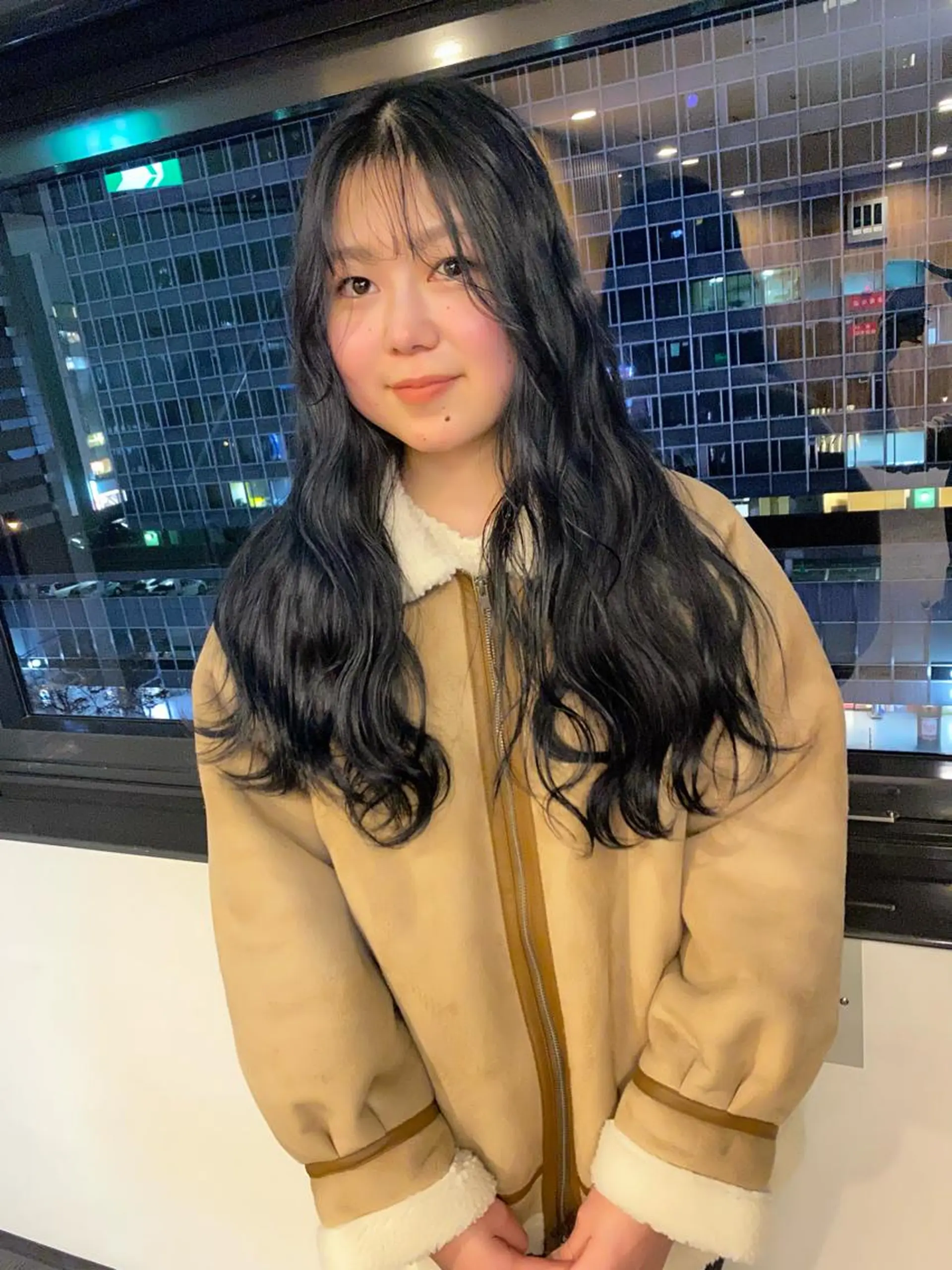 ロング カラー パーマ ヘアアレンジ デザインカラー/ボブ ブリーチカラー/ユリのヘアスタイル