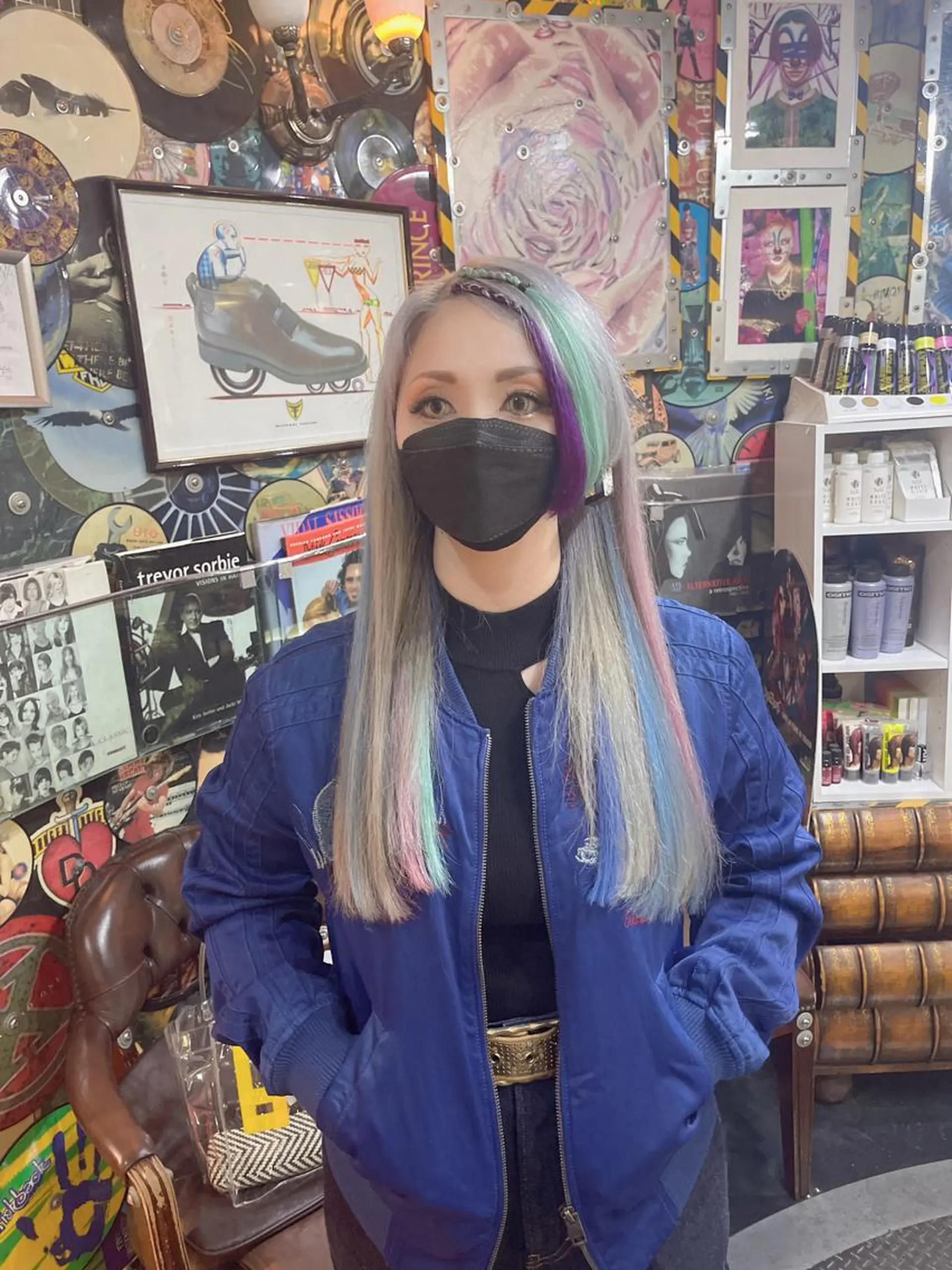 セミロング カラー ヘアアレンジ 編み込みエクステ ブリーチ ハイトーンカラー シルバー エクステ 🌈派手髪エクステ ブレイズ🌈ひろとのヘアスタイル