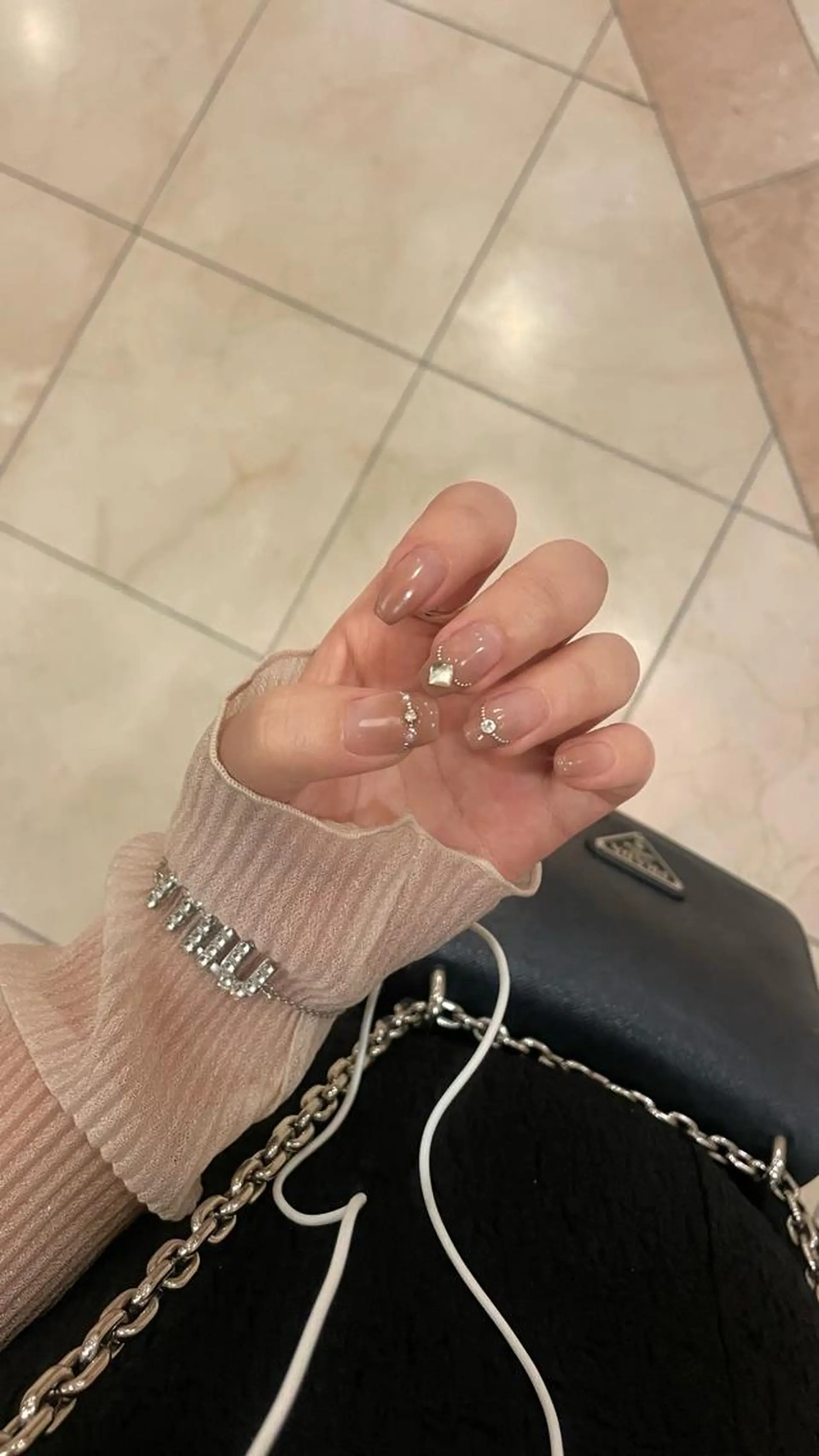 ネイル ハンドネイル ネイルズシャトン🪡 ネイリスト齊藤のネイルデザイン