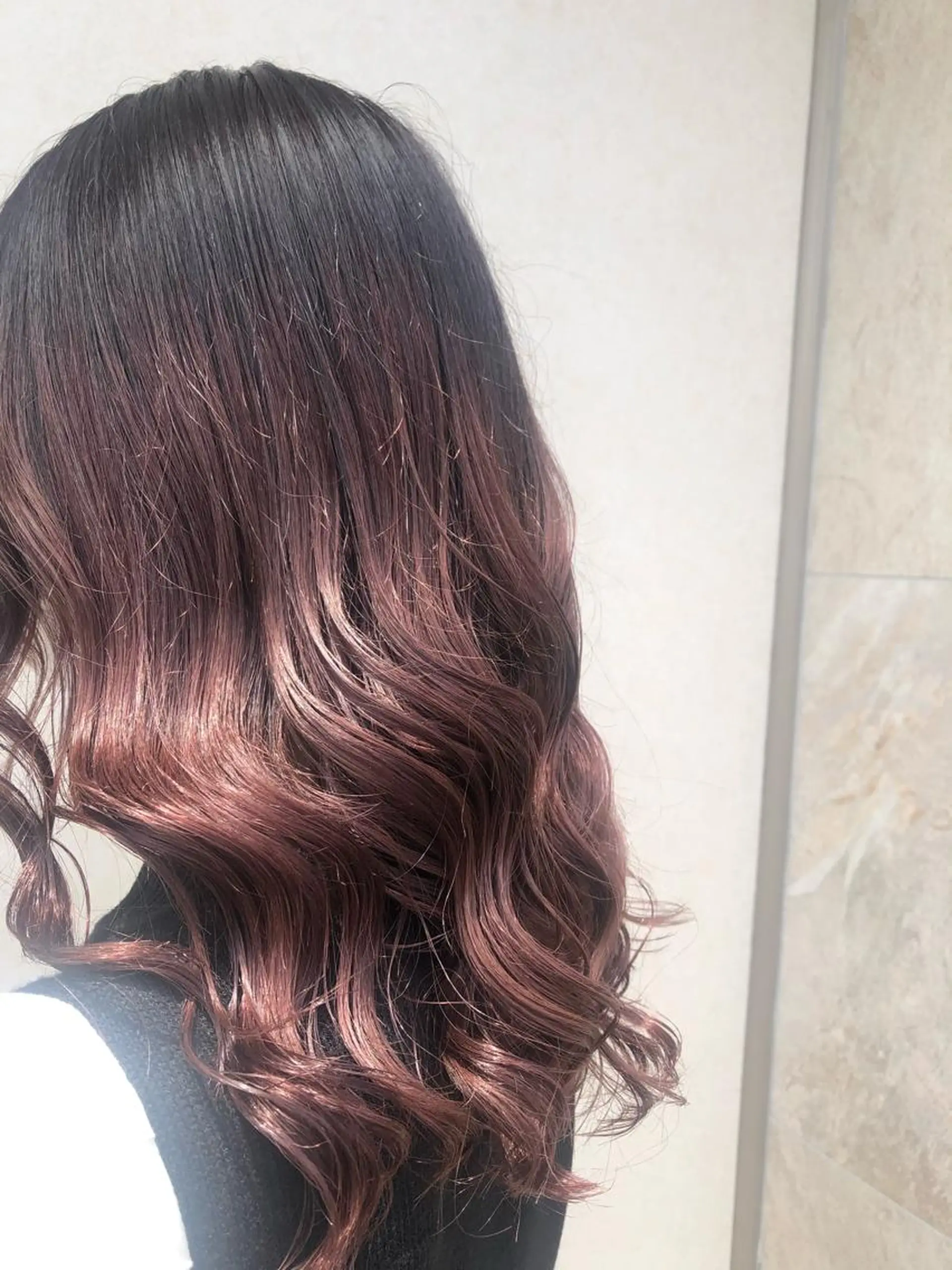 ロング カラー グラデーションカラー ヘアカラー 井澤 和花のヘアスタイル