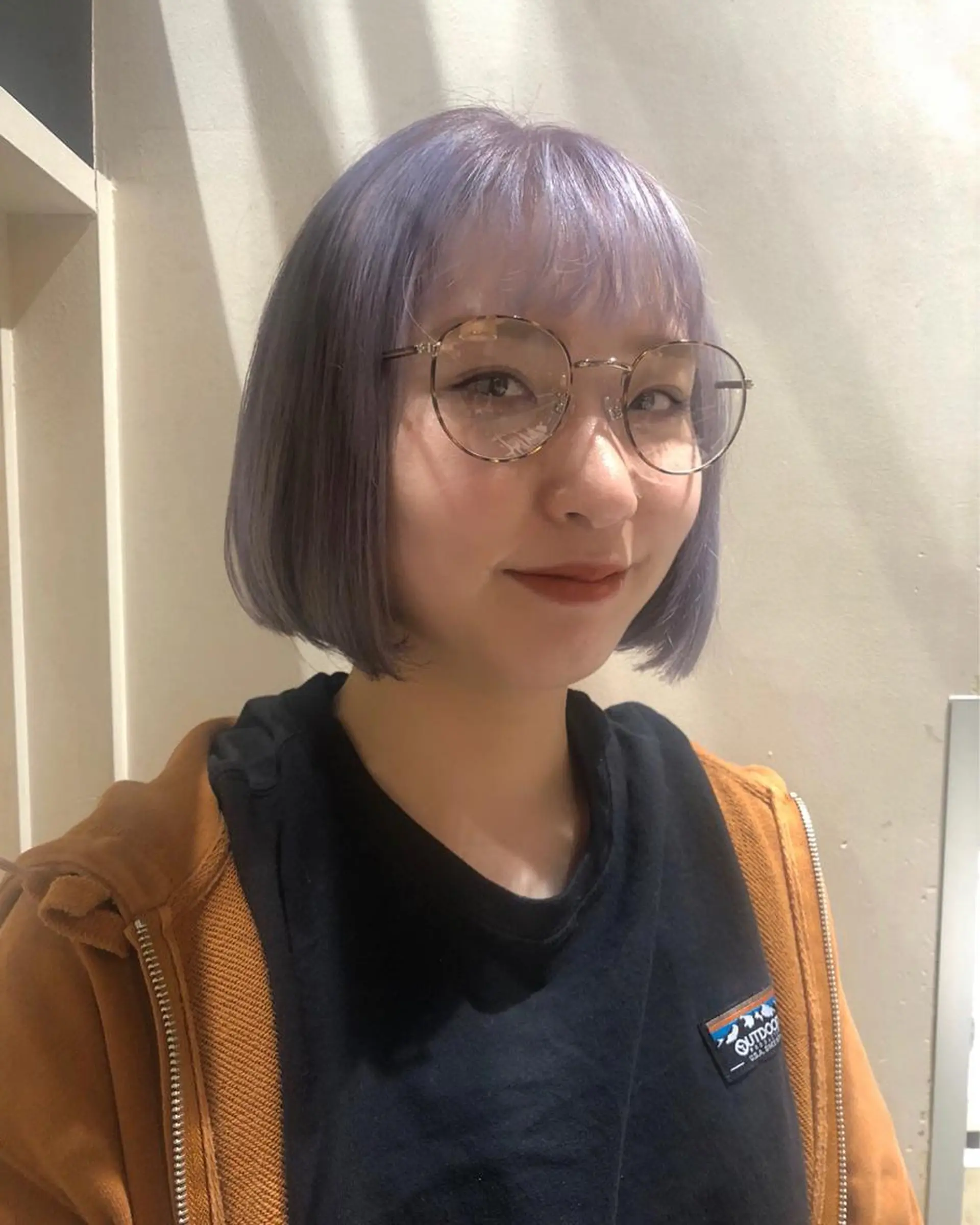 ミディアム カラー ハイトーンカラー tomo🍒パーマ ハイトーン似合わせのヘアスタイル