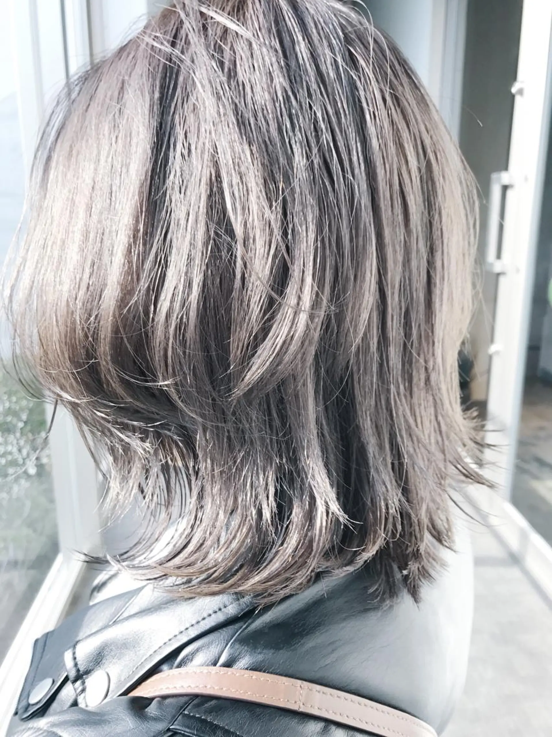 ショート カラー グレージュ 【完全マンツー 恵比寿】佐藤 翔のヘアスタイル