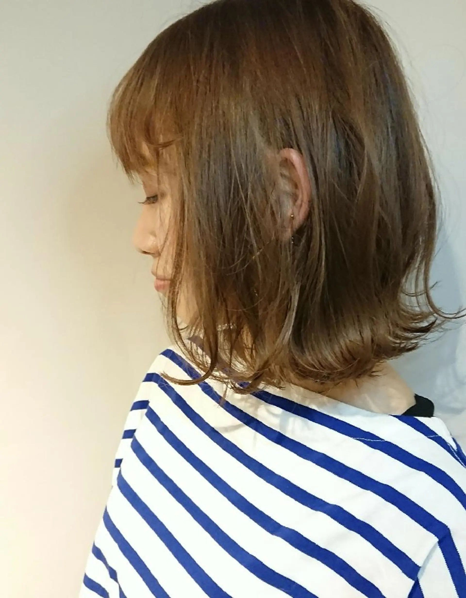ミディアム カラー ベージュカラー coii コイ【原宿/表参道】のヘアスタイル