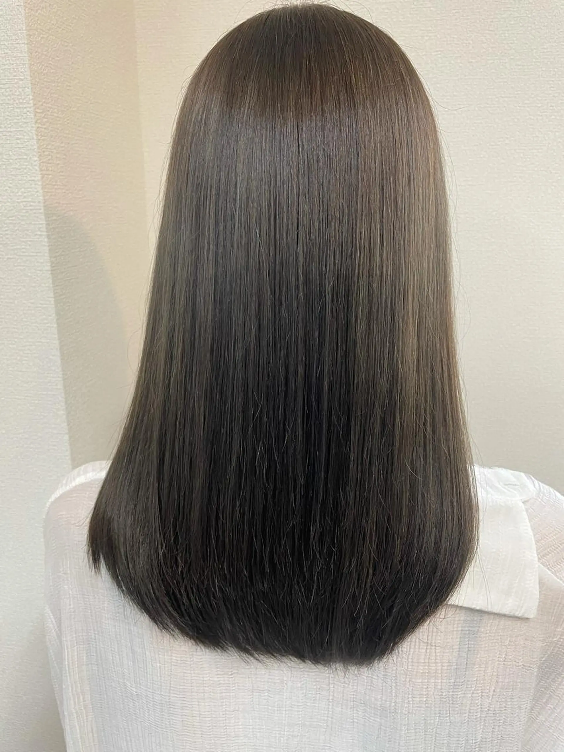 セミロング カラー ケアブリーチ /髪質 改善/古橋圭史郎のヘアスタイル