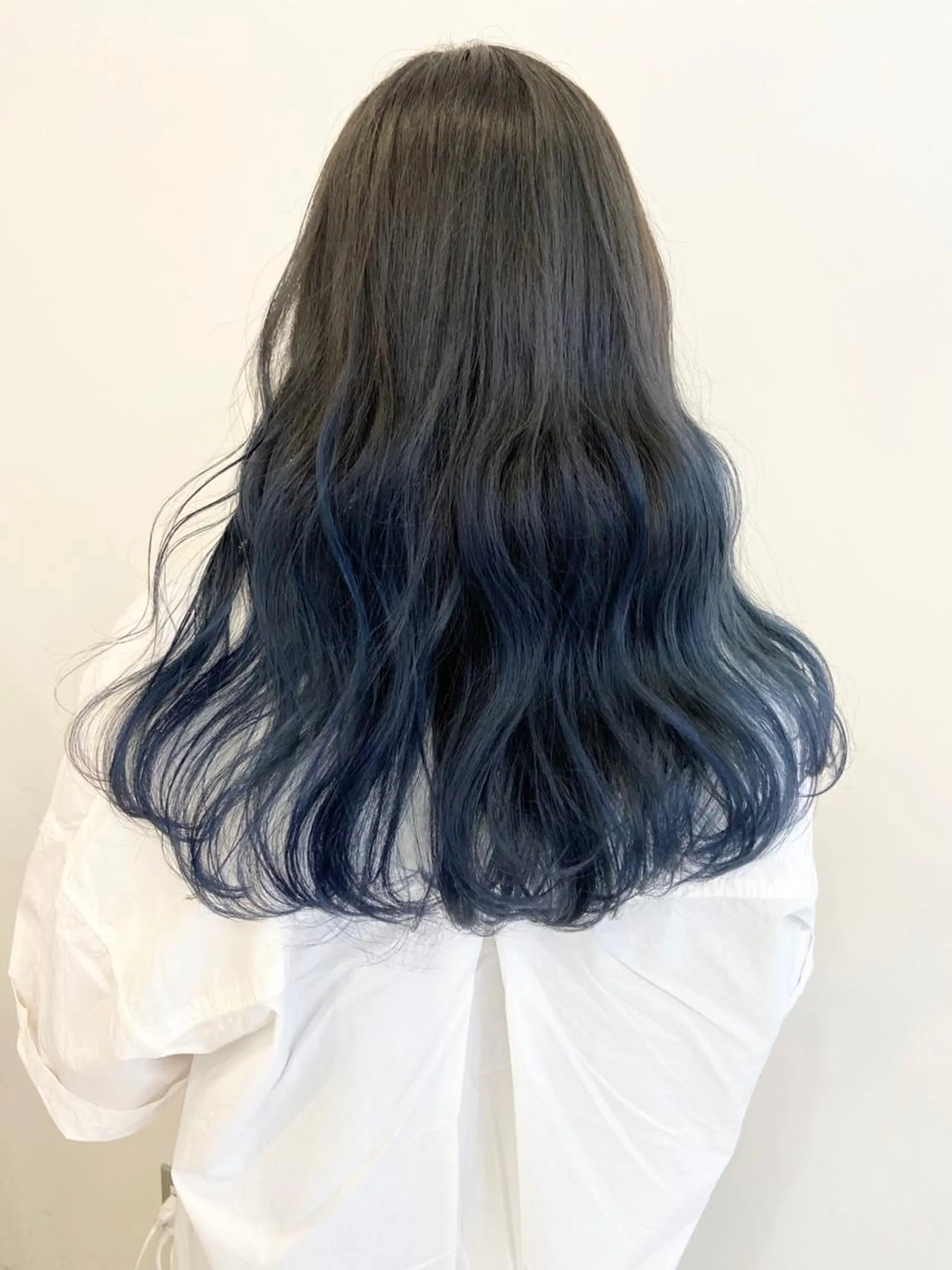 ロング 野上 綾香のヘアスタイル