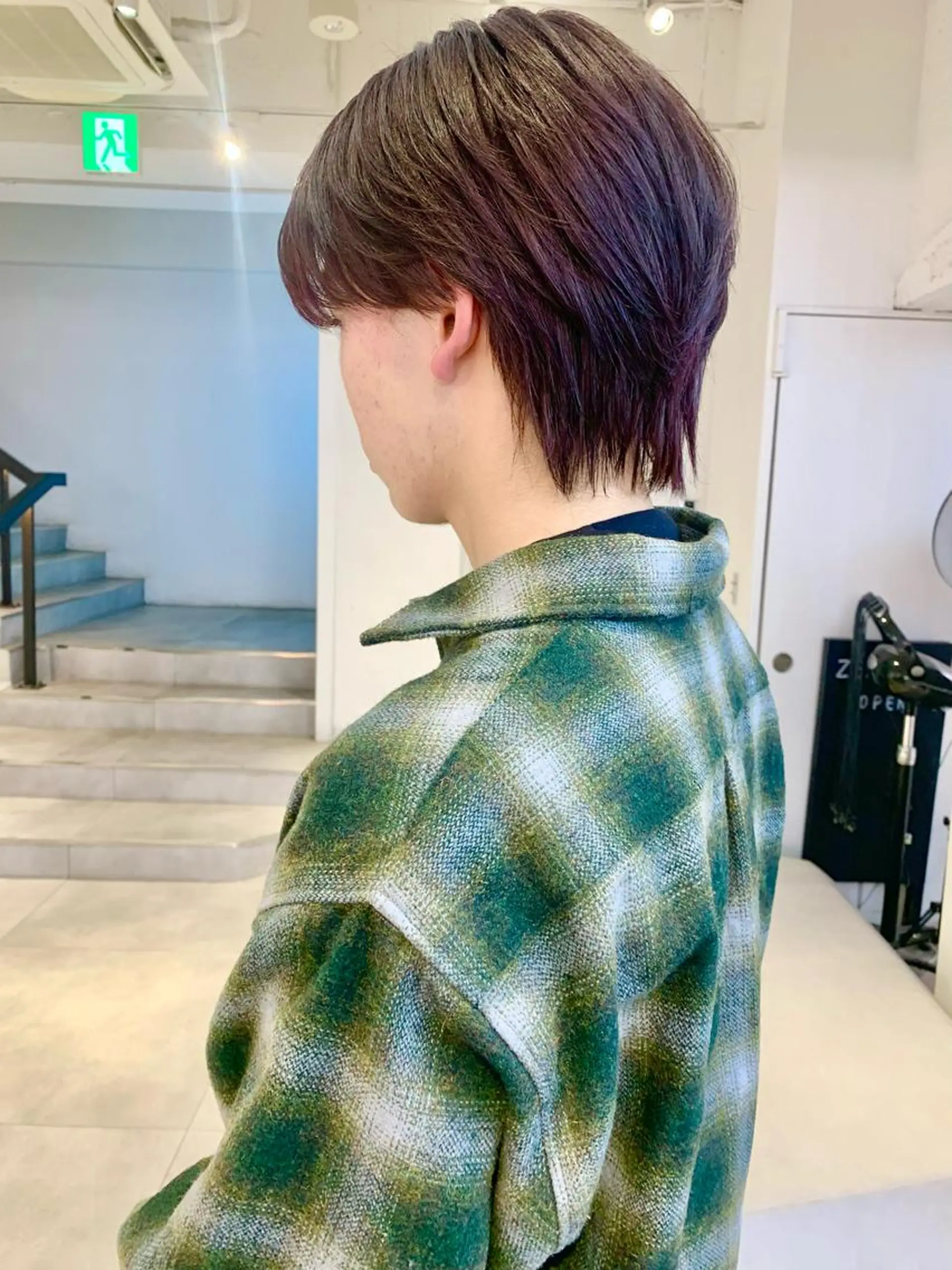 カラー メンズ メンズウルフカット ブラウンカラー レッドカラー ウルフカット カット ヘアカラー Kureha/ネイル トレンドヘアのマツエク・マツパデザイン