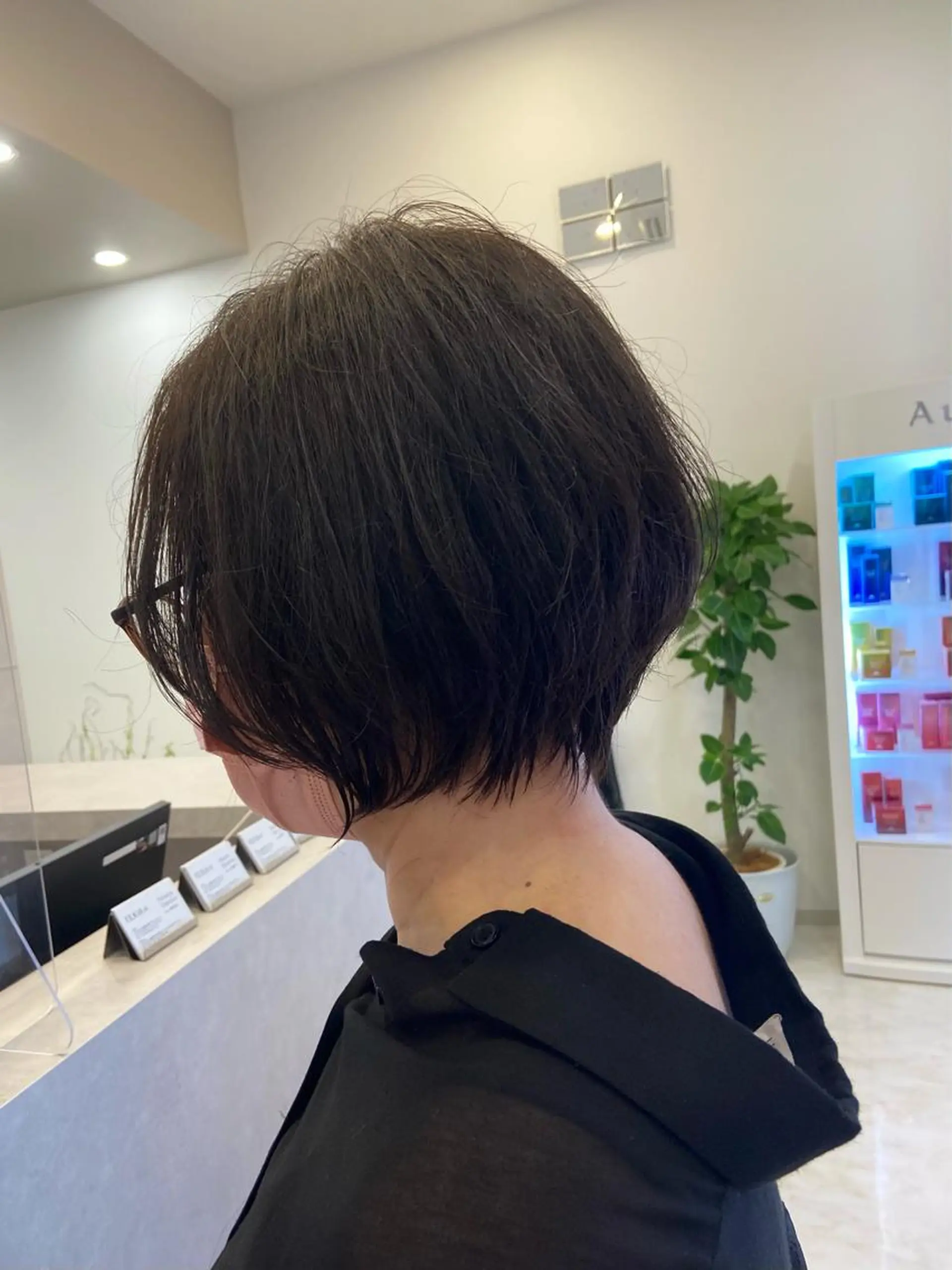 ショート カラー 廣庭 勇人のヘアスタイル