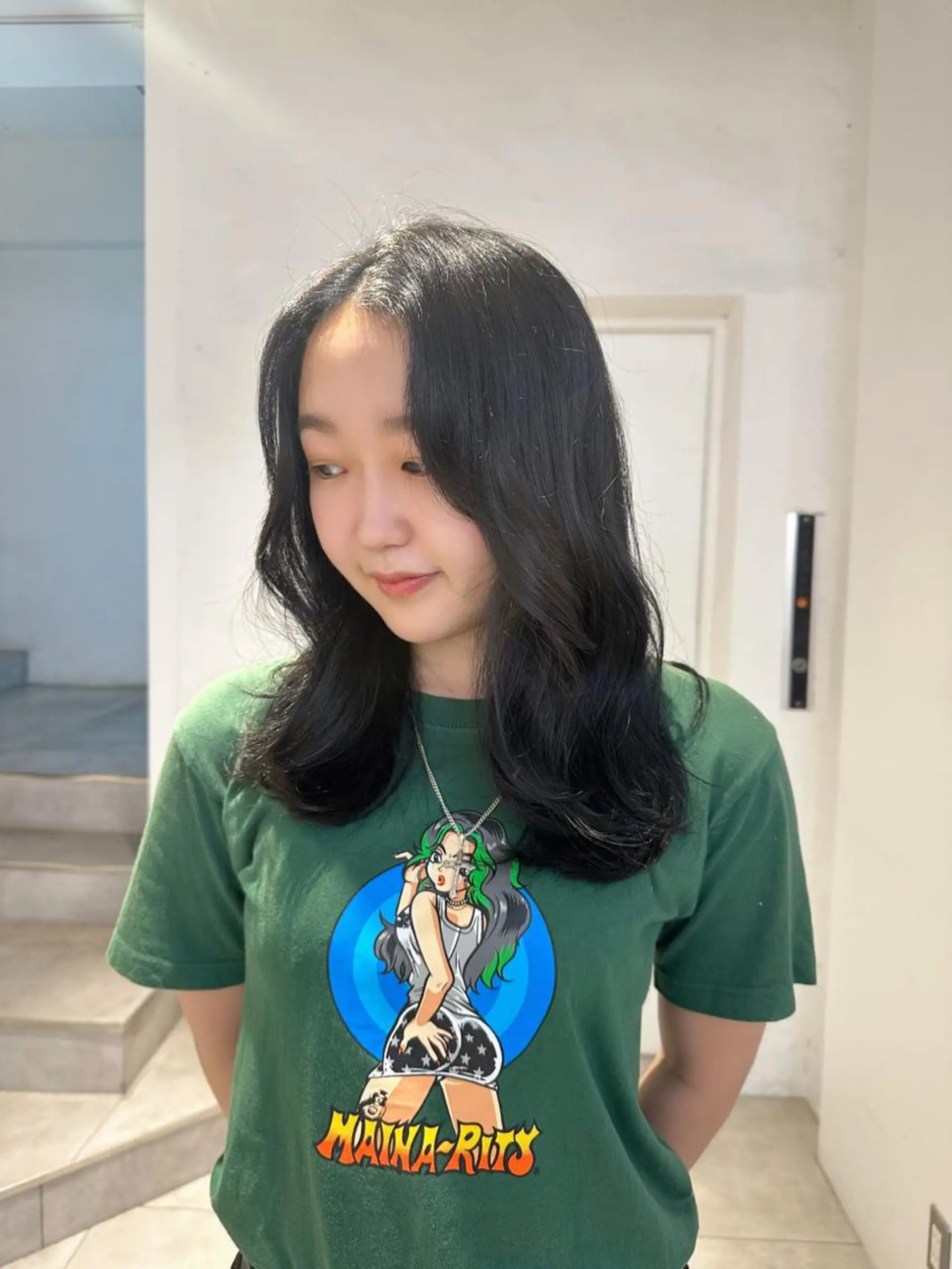 ミディアム カラー ヘアアレンジ 透明感カラー ハイトーン特化 pepe🎀のヘアスタイル