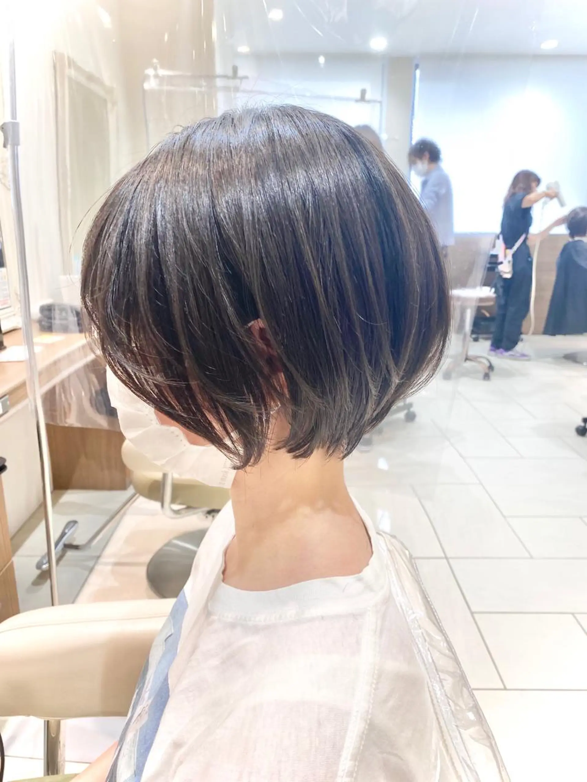 ショート カラー 横山 直輝のヘアスタイル