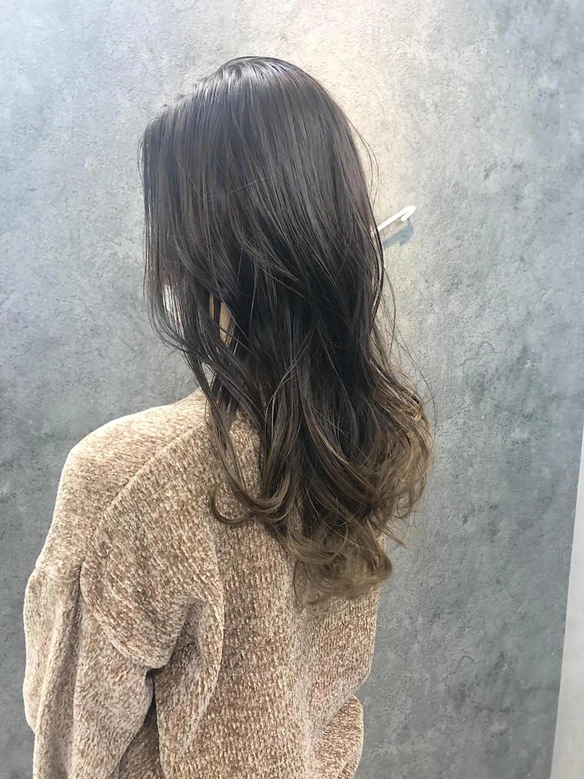 セミロング 所渉/韓国レイヤー /ウルフカットのヘアスタイル