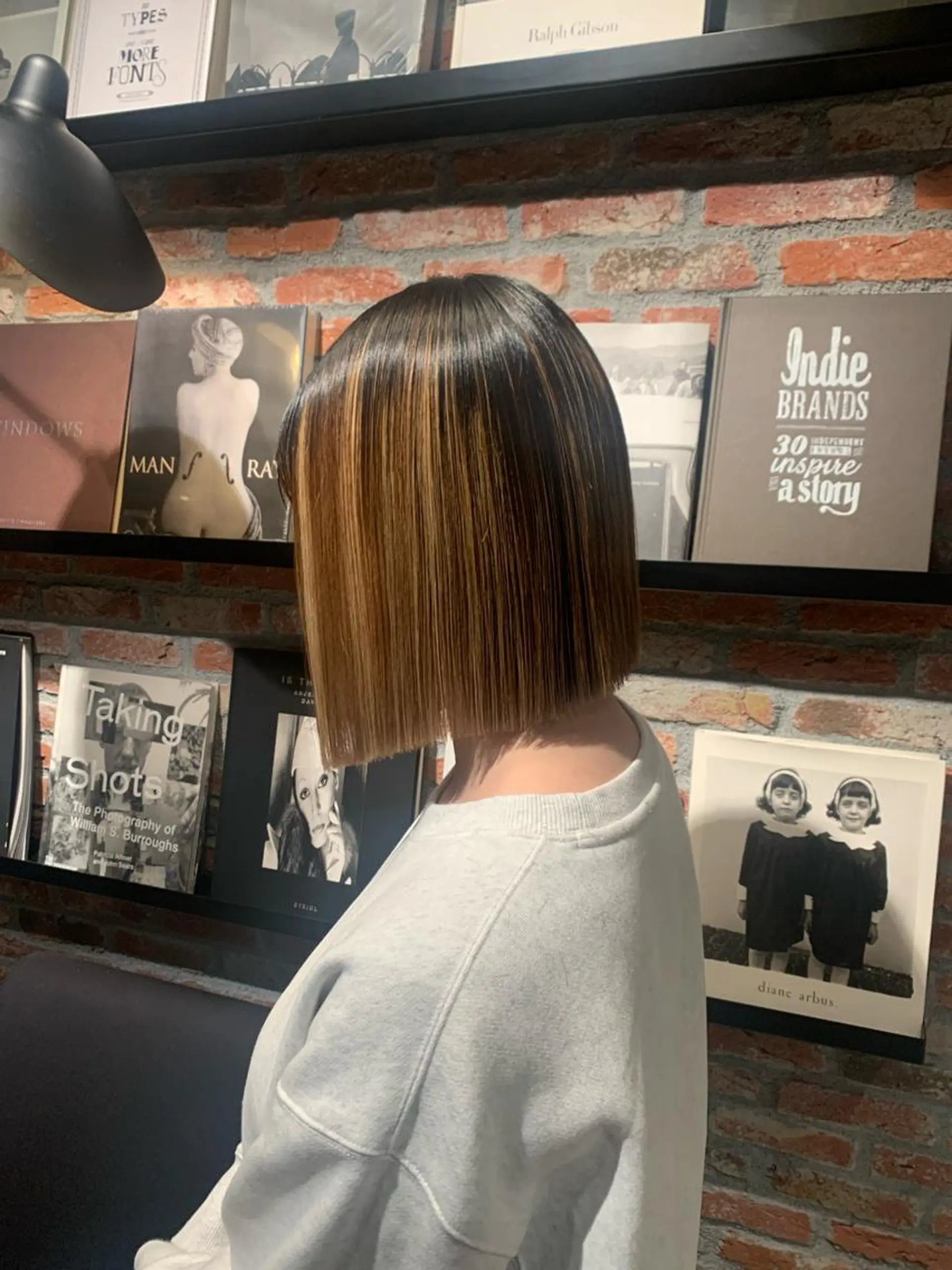 ミディアム 藤田 明輝のヘアスタイル