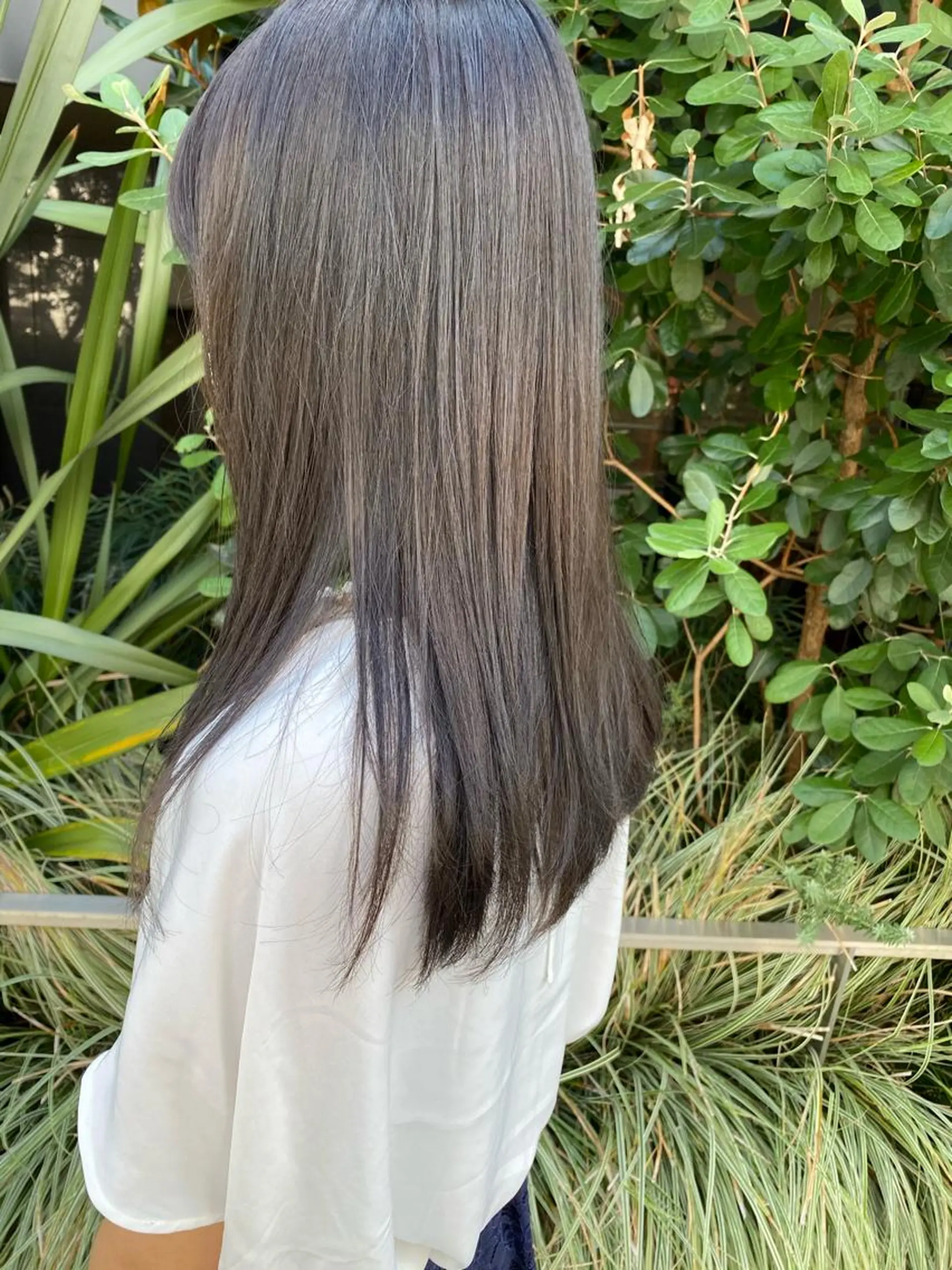 セミロング カラー ヘアアレンジ 外苑前NO.1艶髪 透明感カラーのヘアスタイル