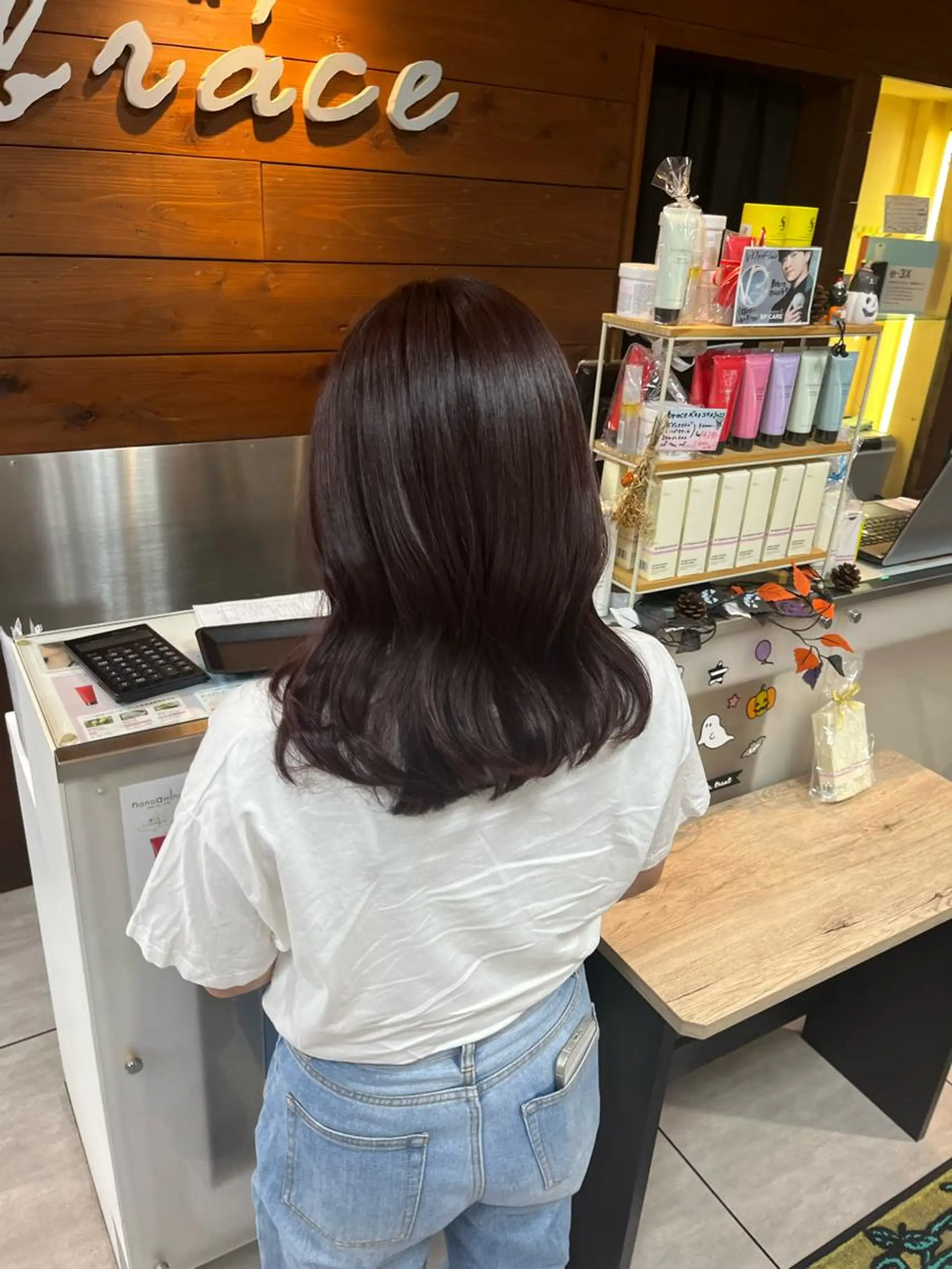 セミロング カラー ヘアアレンジ インナー×縮毛矯正 ピンクカラー澤井里菜のヘアスタイル