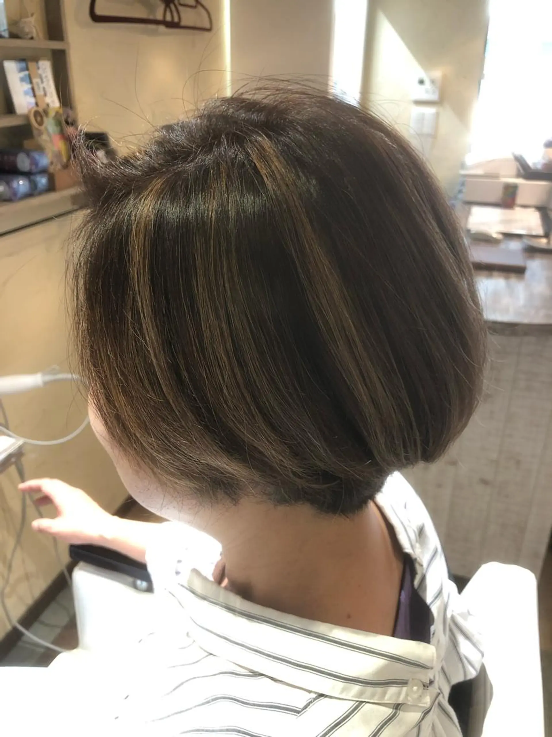 ショート カラー ヘアカラー トリートメント 🌈２０年目突入🎉 山口のヘアスタイル