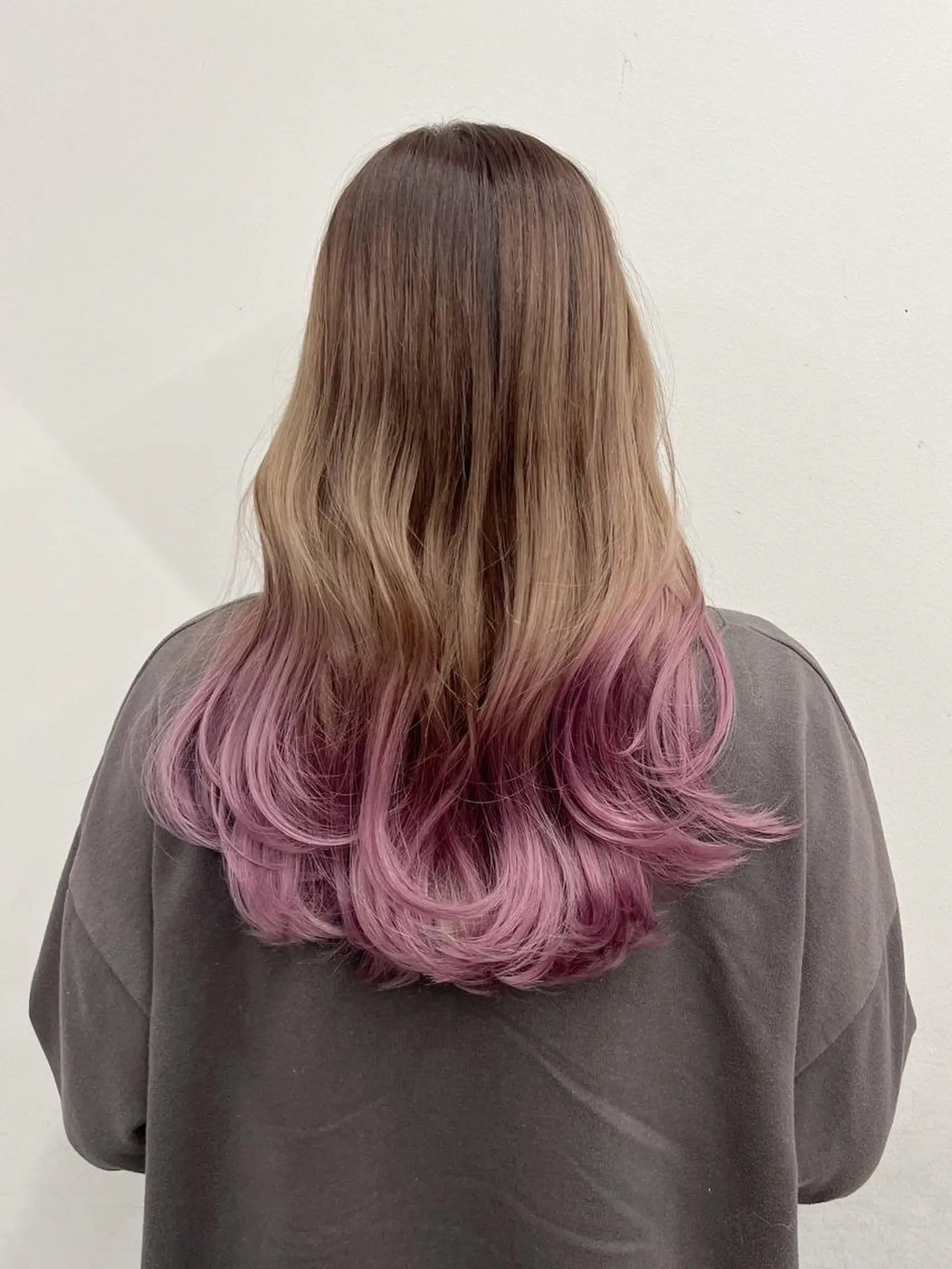 ロング カラー アディクシーカラー アッシュ ブルーカラー ダークアッシュ グレージュ 【公式】amble luxe池袋東口🩷のヘアスタイル