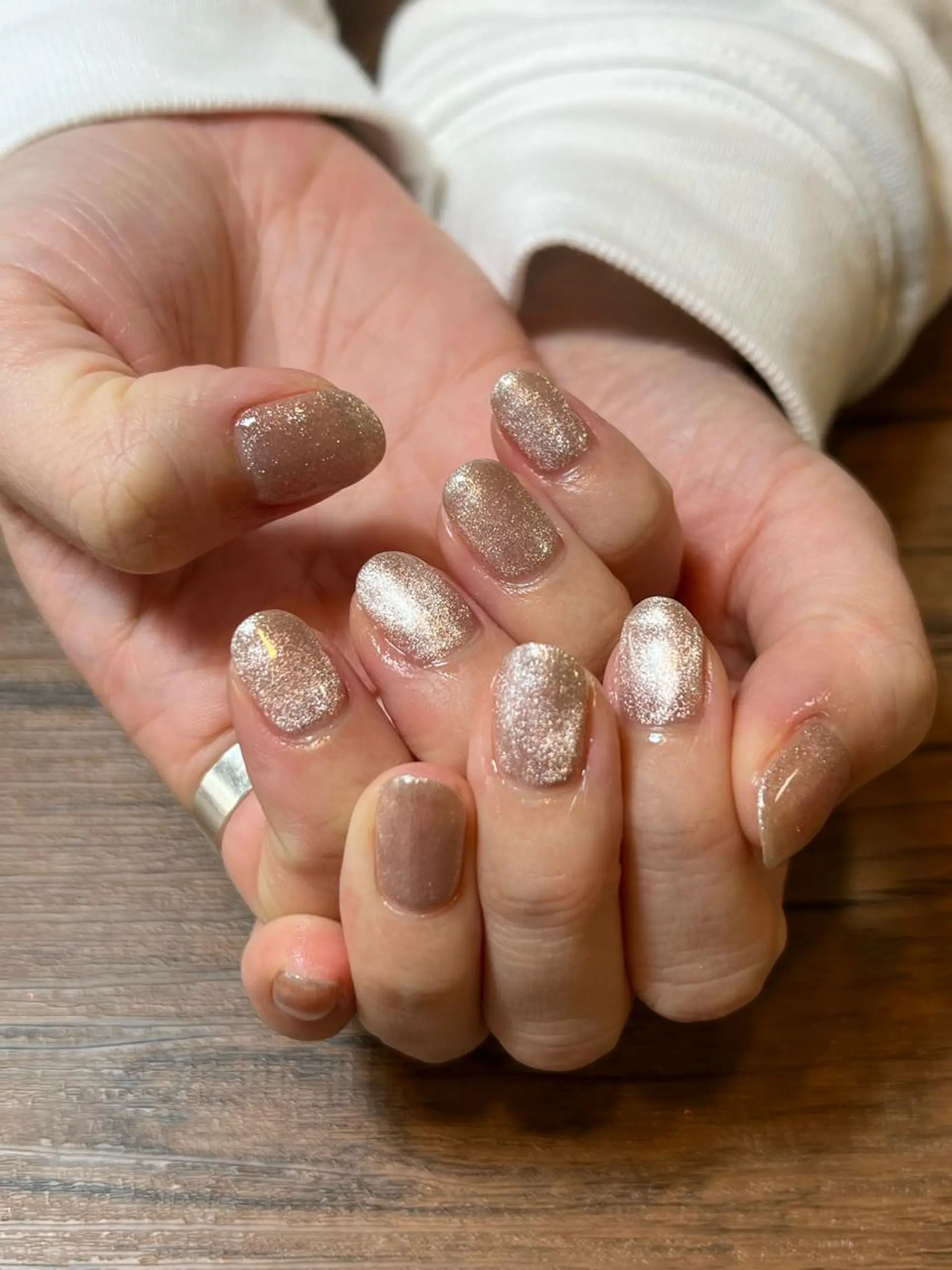 ネイル マグネットネイル マグネットワンカラー ワンカラーネイル HENRIETTA NAILSALONのネイルデザイン