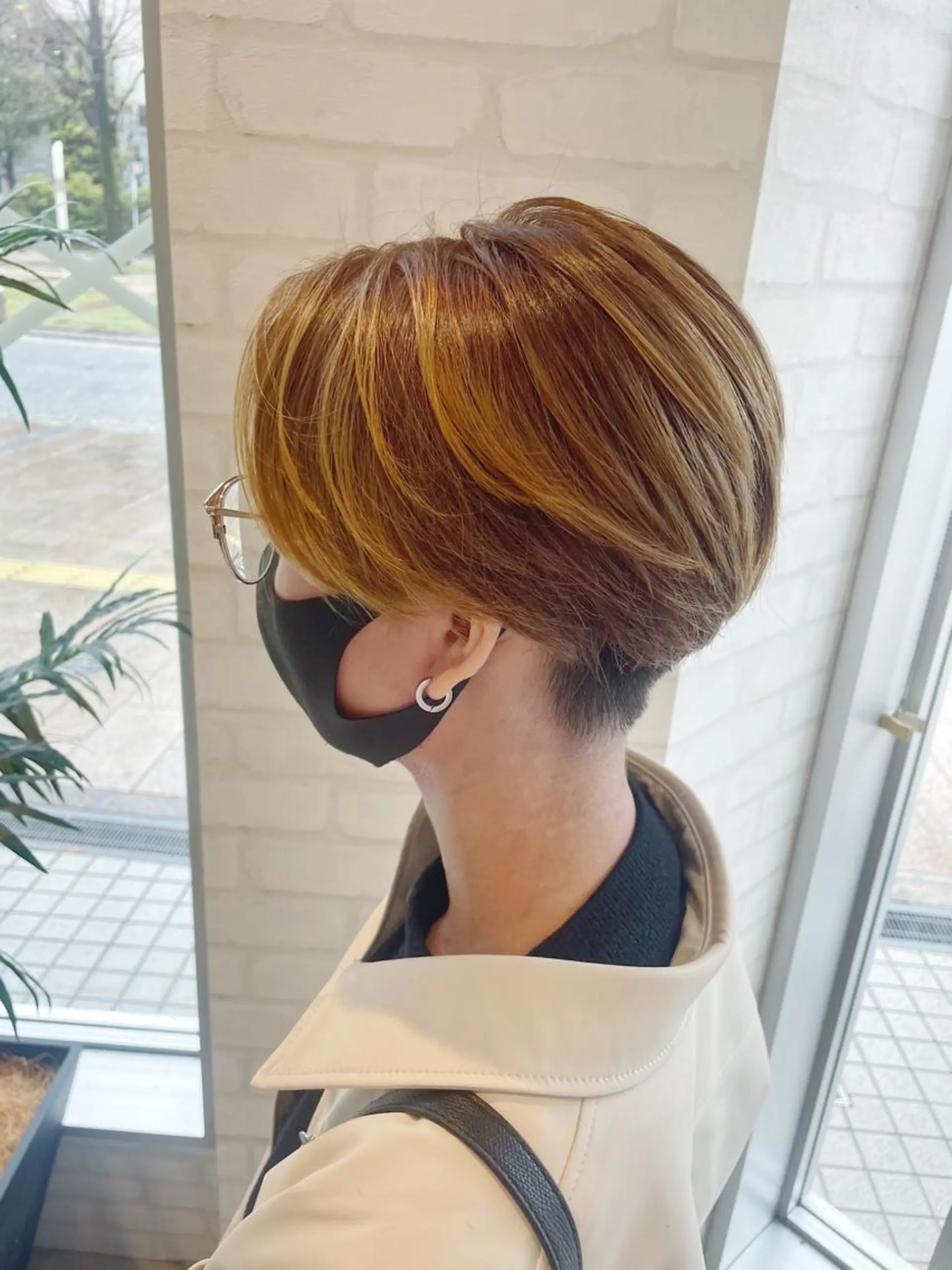 ショート カラー ケアブリーチ /髪質 改善/古橋圭史郎のヘアスタイル