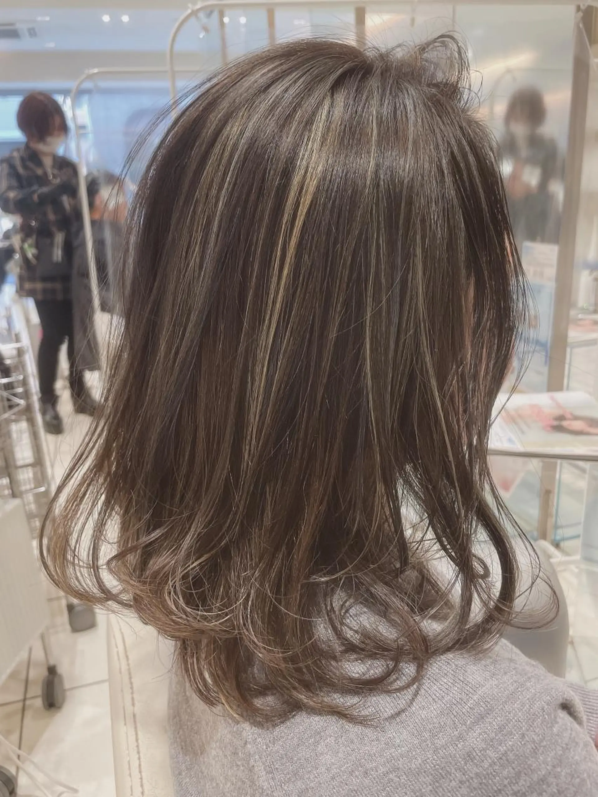 セミロング カラー MODE K´s eau髪質改善特化のヘアスタイル