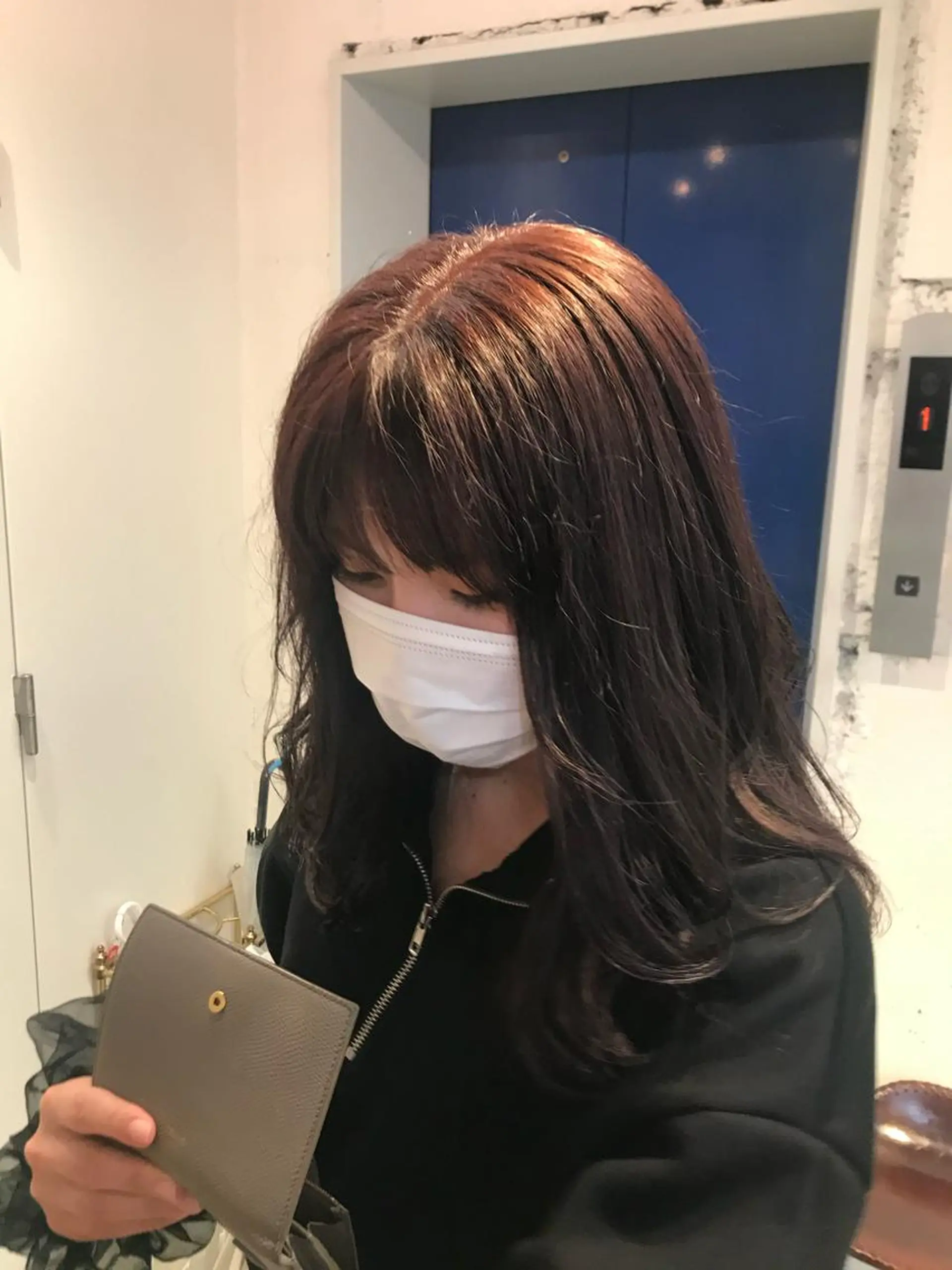 ミディアム カラー カット ヘアカラー トリートメント レイヤー／似合わせ TAKUYAのヘアスタイル