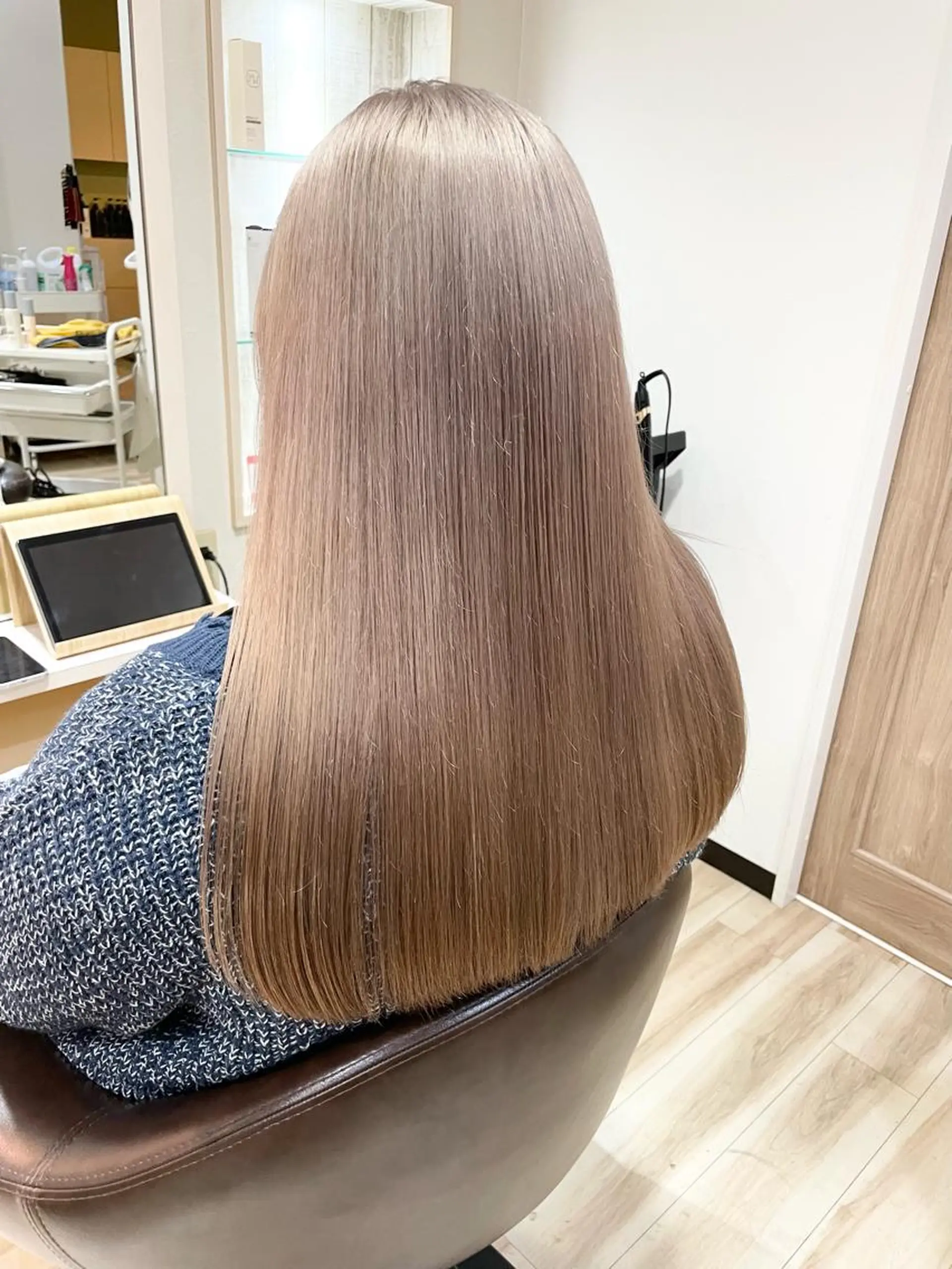 ロング カラー 🌈派手髪ハイトーン 🌈鈴木亮太🌈のヘアスタイル