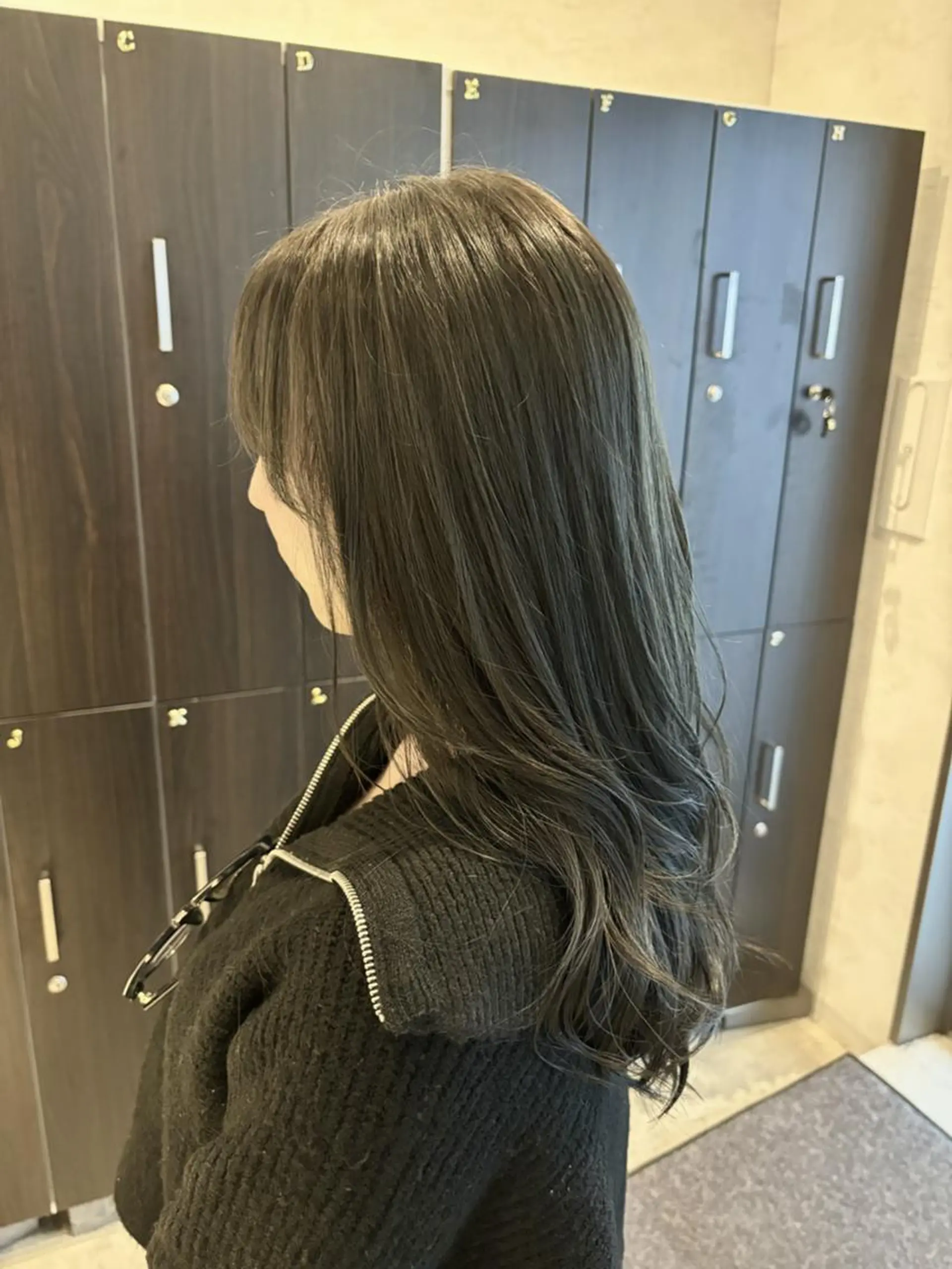 ロング ONE.STOP. LABOのヘアスタイル