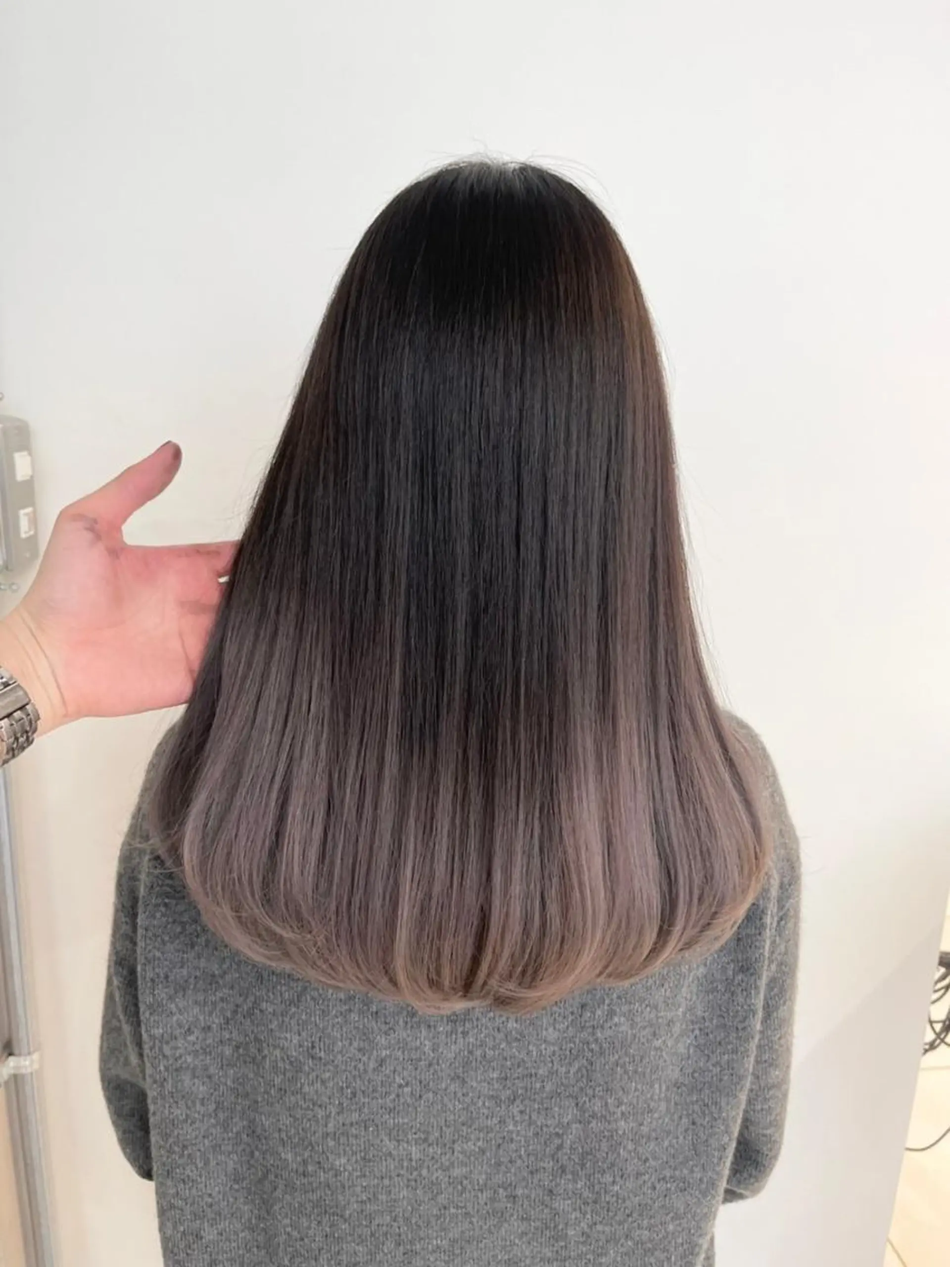 セミロング ウルフカット 公式 Ease by amble luxeのヘアスタイル