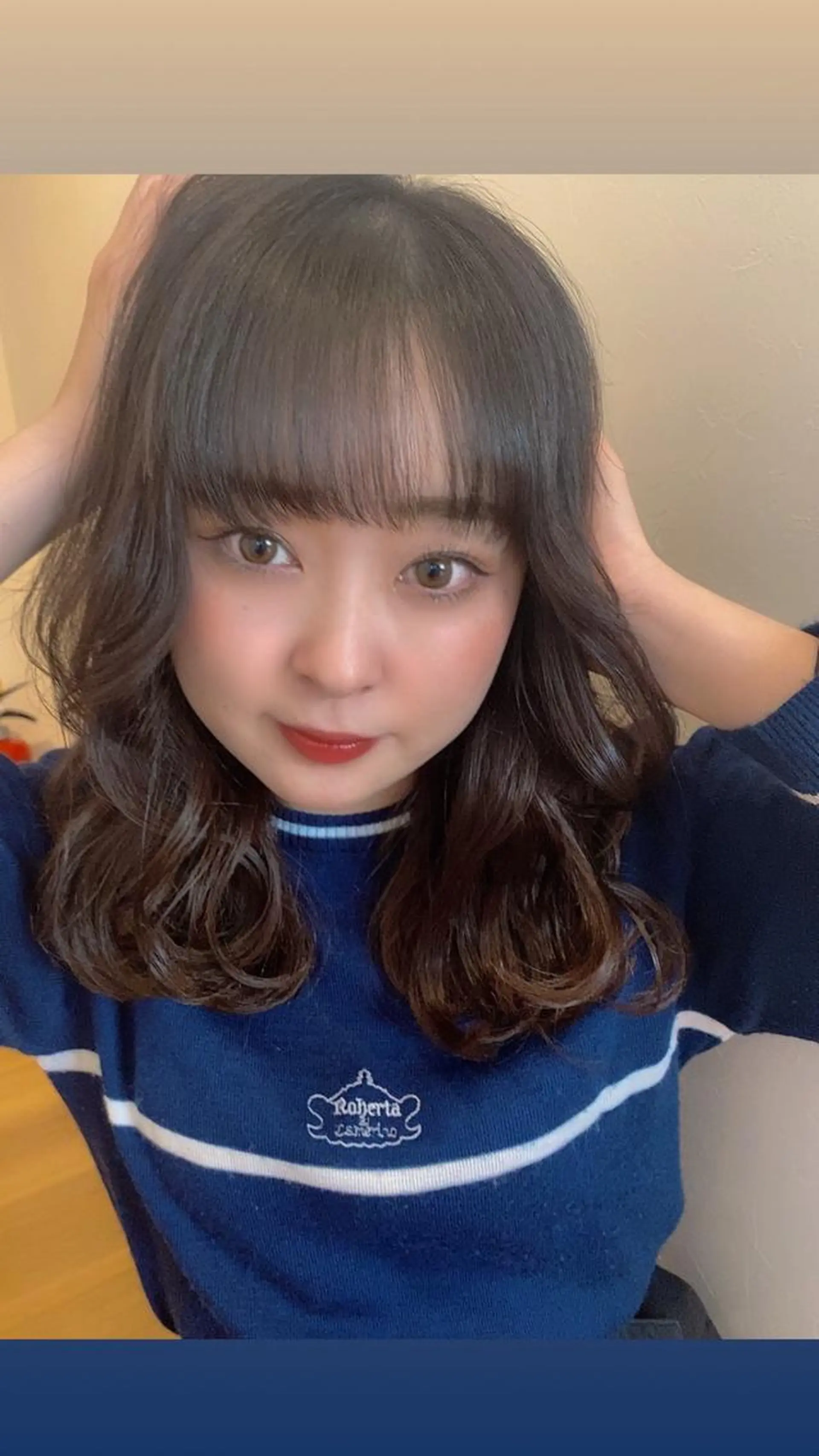 ミディアム 青木 梢のヘアスタイル