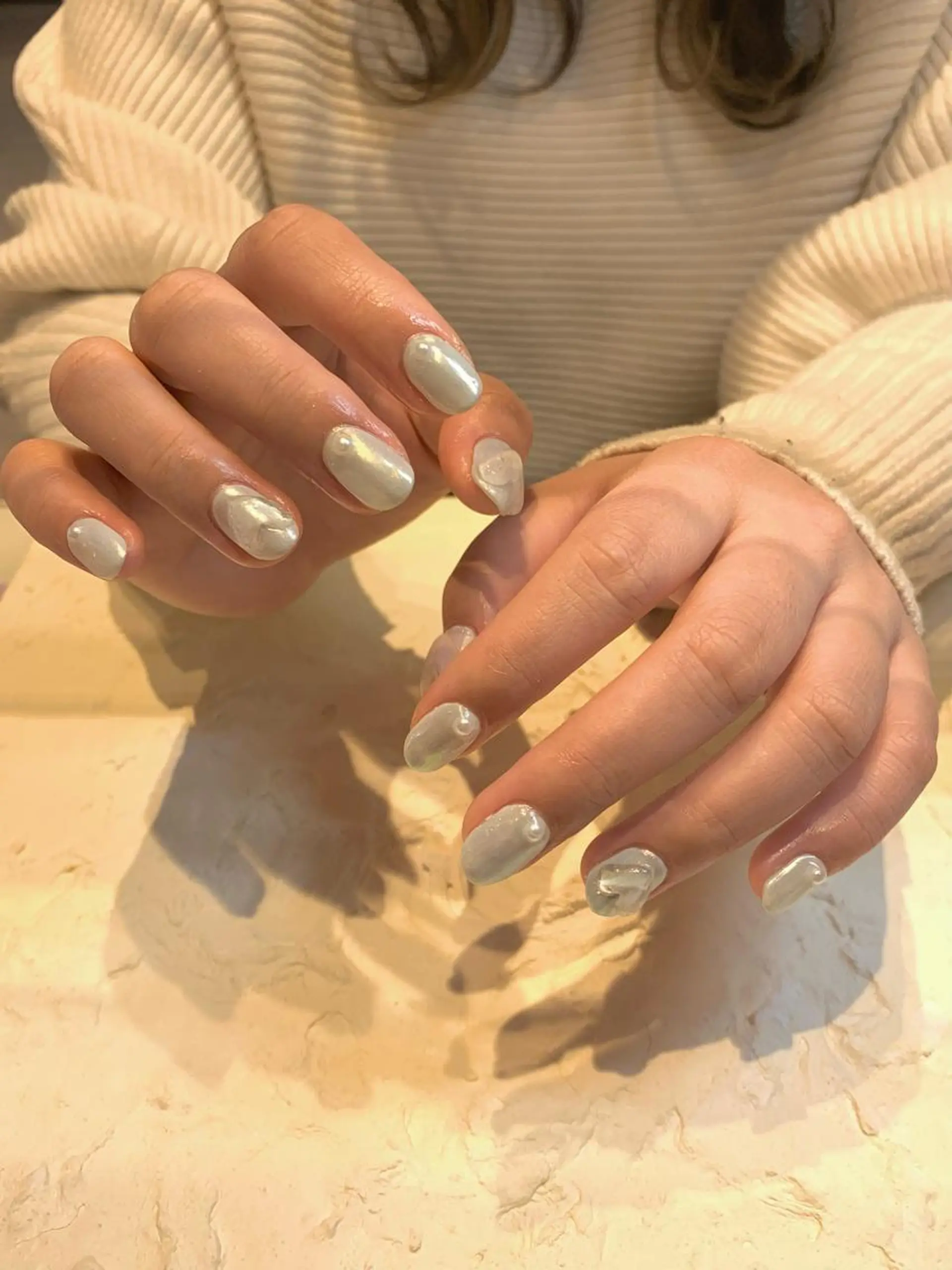 ネイル オーロラネイル ハート ぷっくりネイル マキノ ユイのネイルデザイン