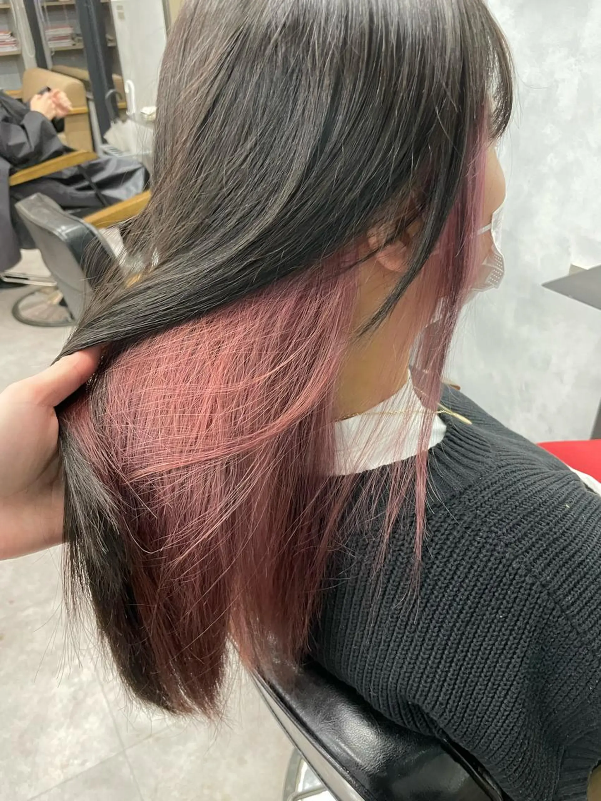 セミロング カラー インナーカラー ピンクカラー ツノダ ルカのヘアスタイル