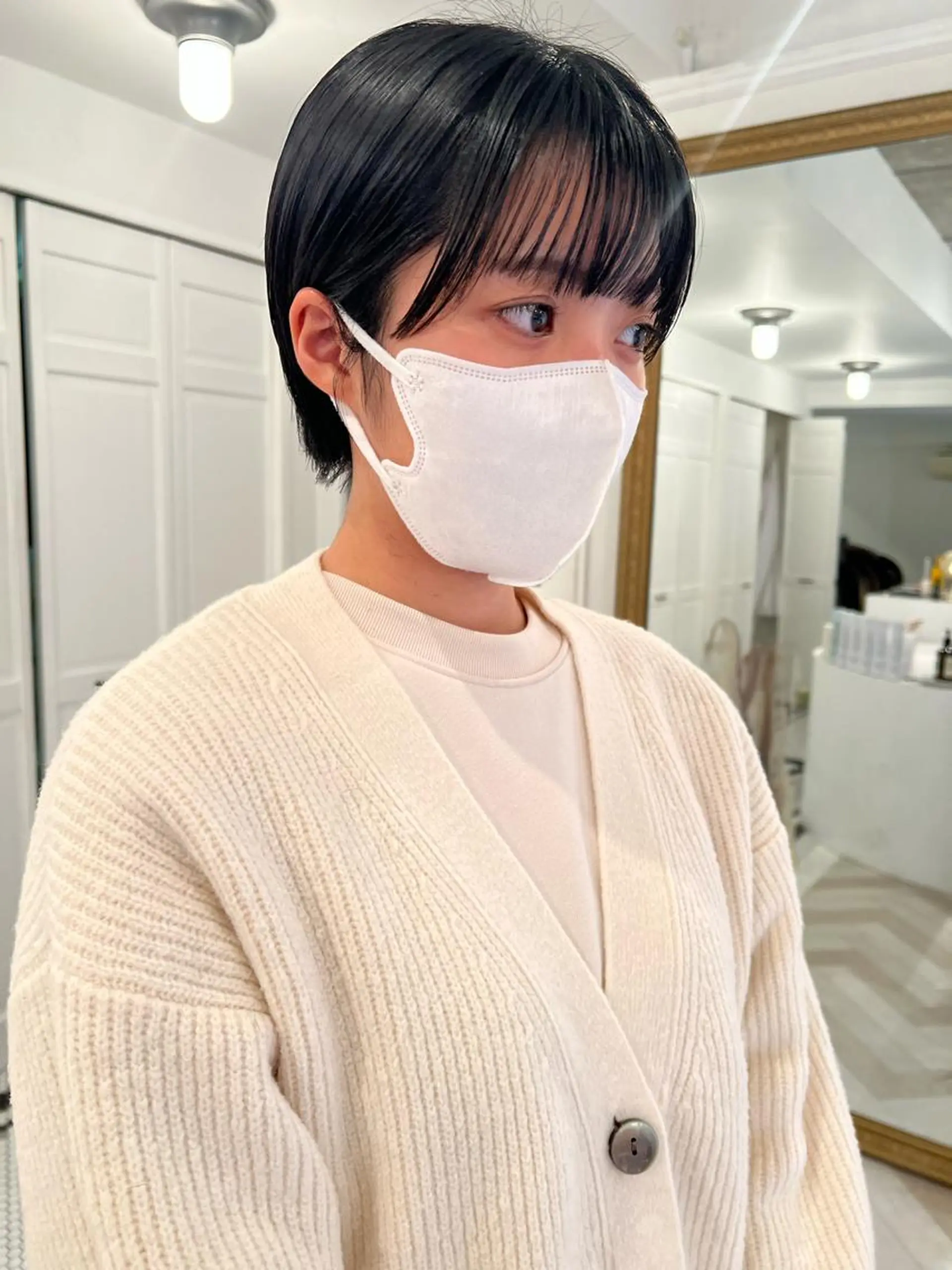 ショート ブリーチカラー🎀 韓国風/寺門美優のヘアスタイル