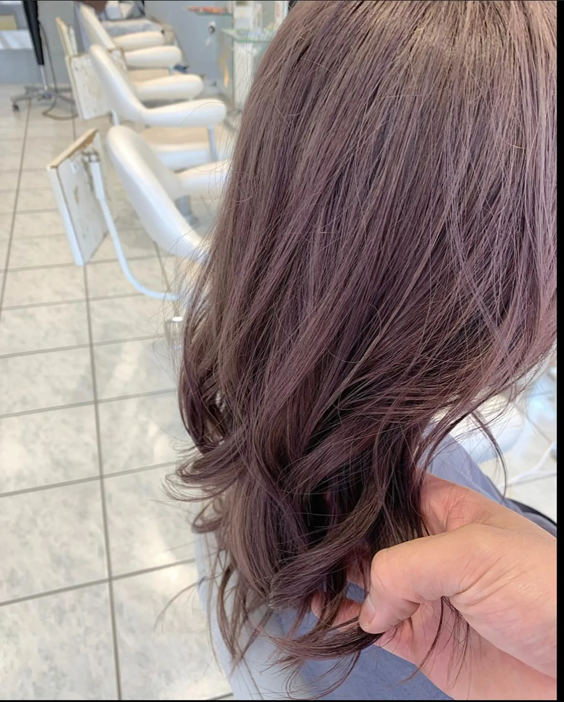 セミロング ✨髪質改善/ブリーチ /レイヤー/山下竣介のヘアスタイル