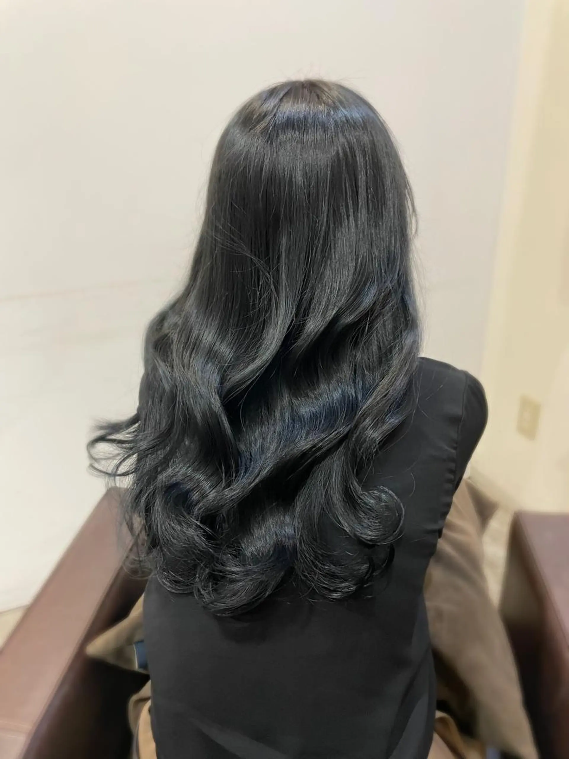 ロング カラー ヘアアレンジ 黒髪 ブリーチ ブルーカラー ブルーブラック ブリーチなしカラー カット ヘアカラー トリートメント ヘアセット 髪質改善特化 🫧松野力也のヘアスタイル