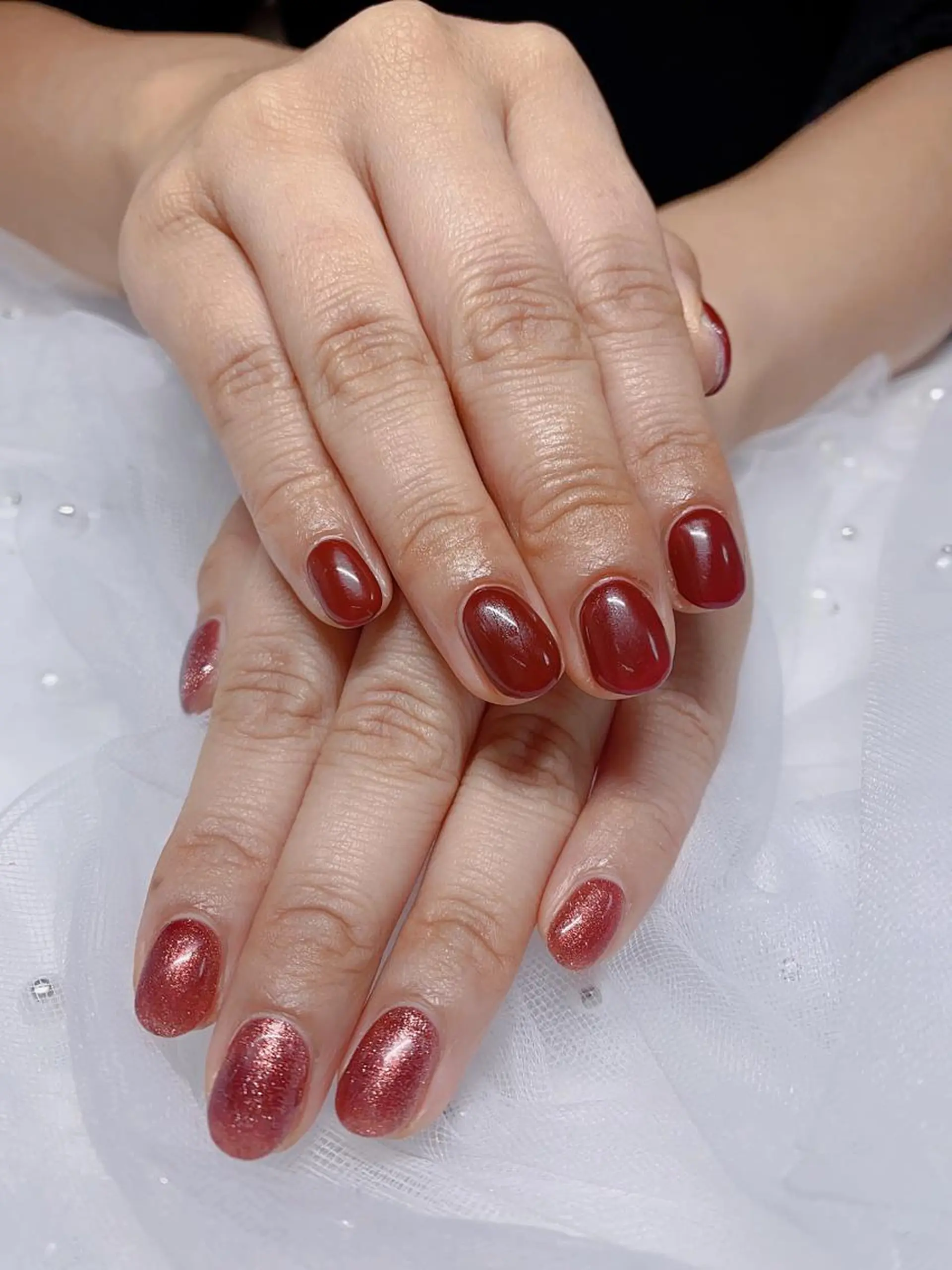 ネイル 赤色 Jasmine nailsalon所属・ジャスミン ネイルサロンのネイルデザイン