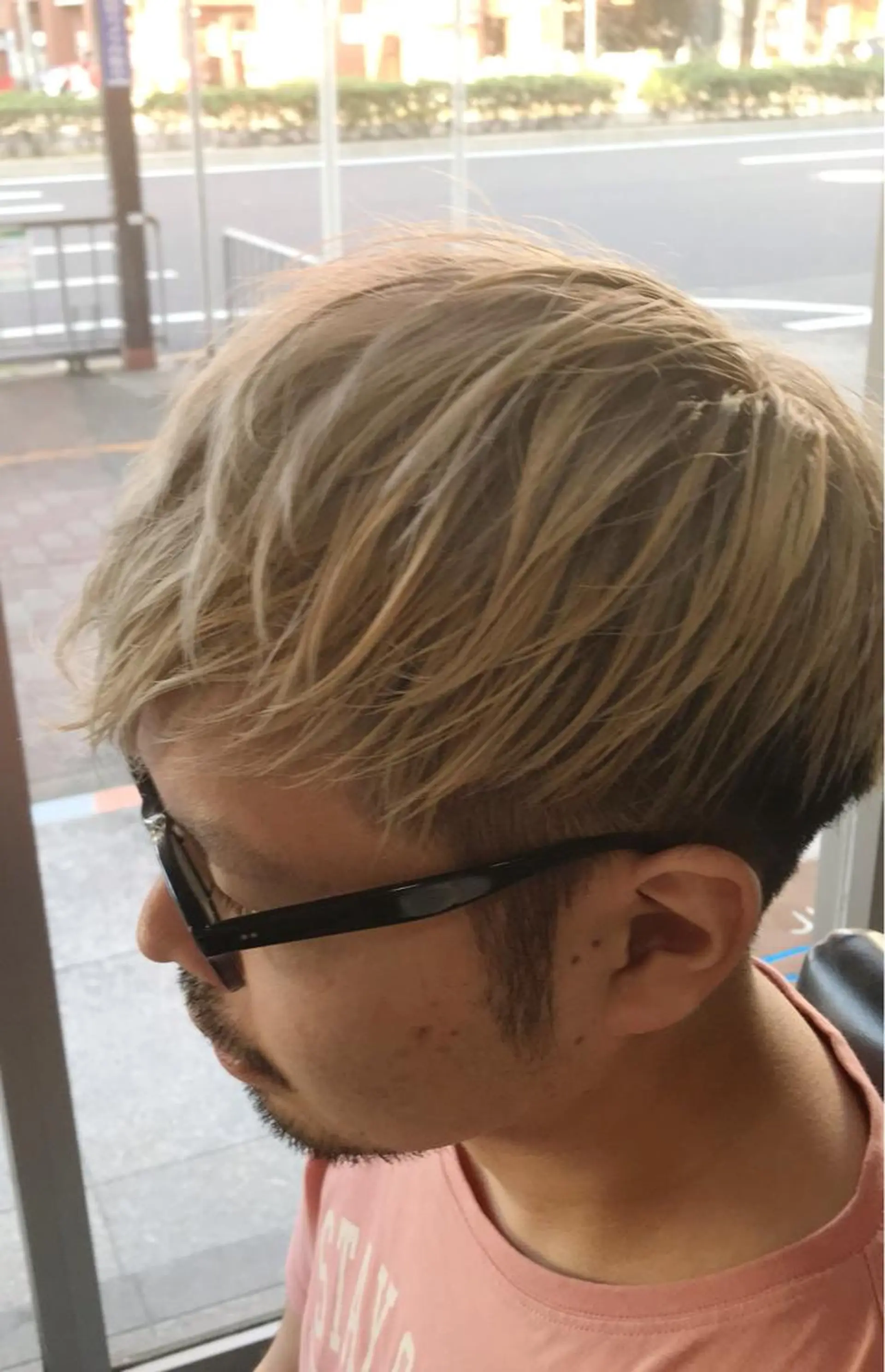 カラー メンズ メンズブリーチ メンズハイトーン ブリーチ ハイトーンカラー カット ヘアカラー トリートメント 日比 貴大/ minim hairのヘアスタイル