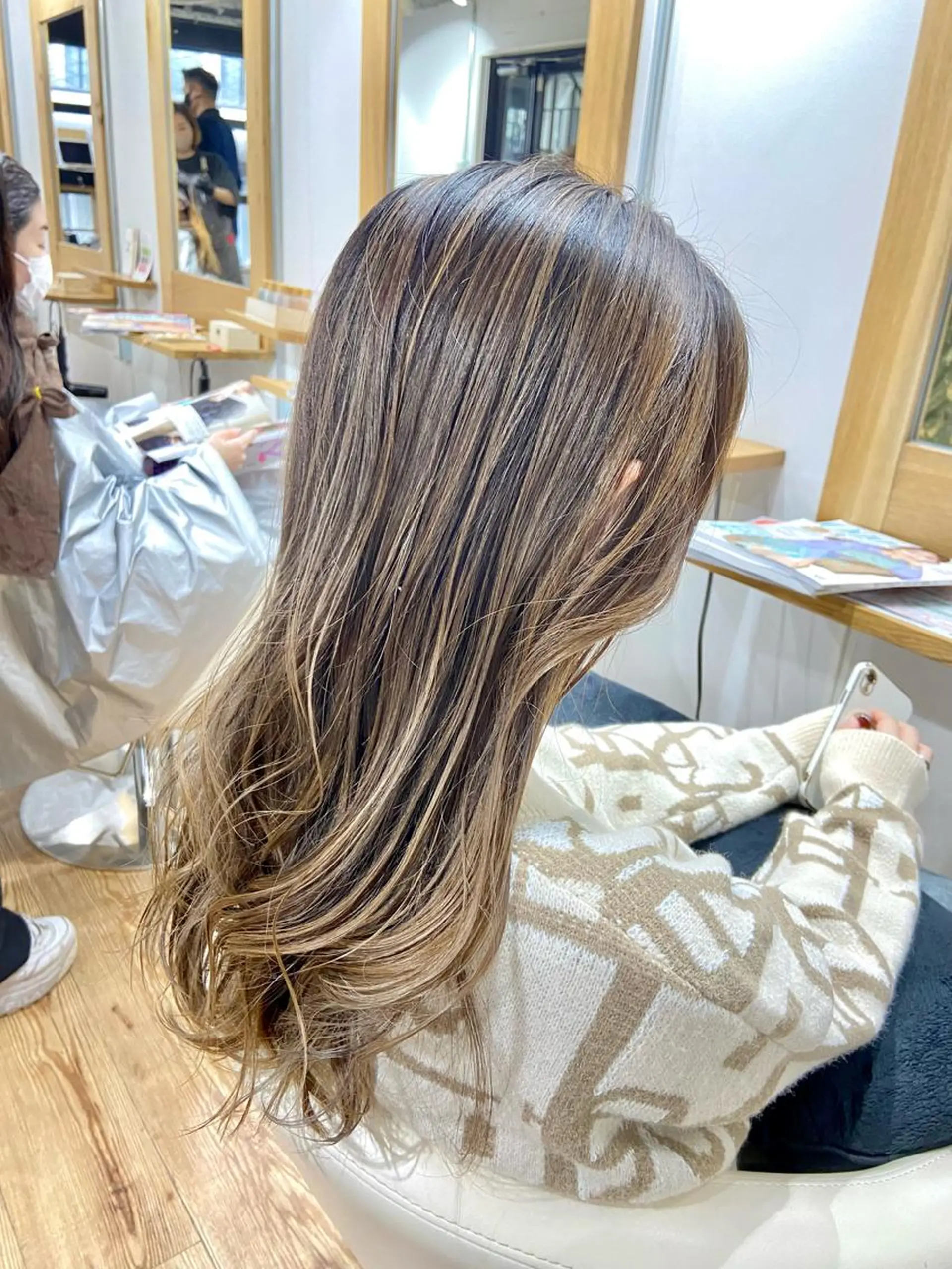 ロング カラー 切りっぱなしボブ ショートボブ バレイヤージュ ブリーチ デザインカラー カット ヘアカラー Kensho 京都駅 ケアブリーチのヘアスタイル