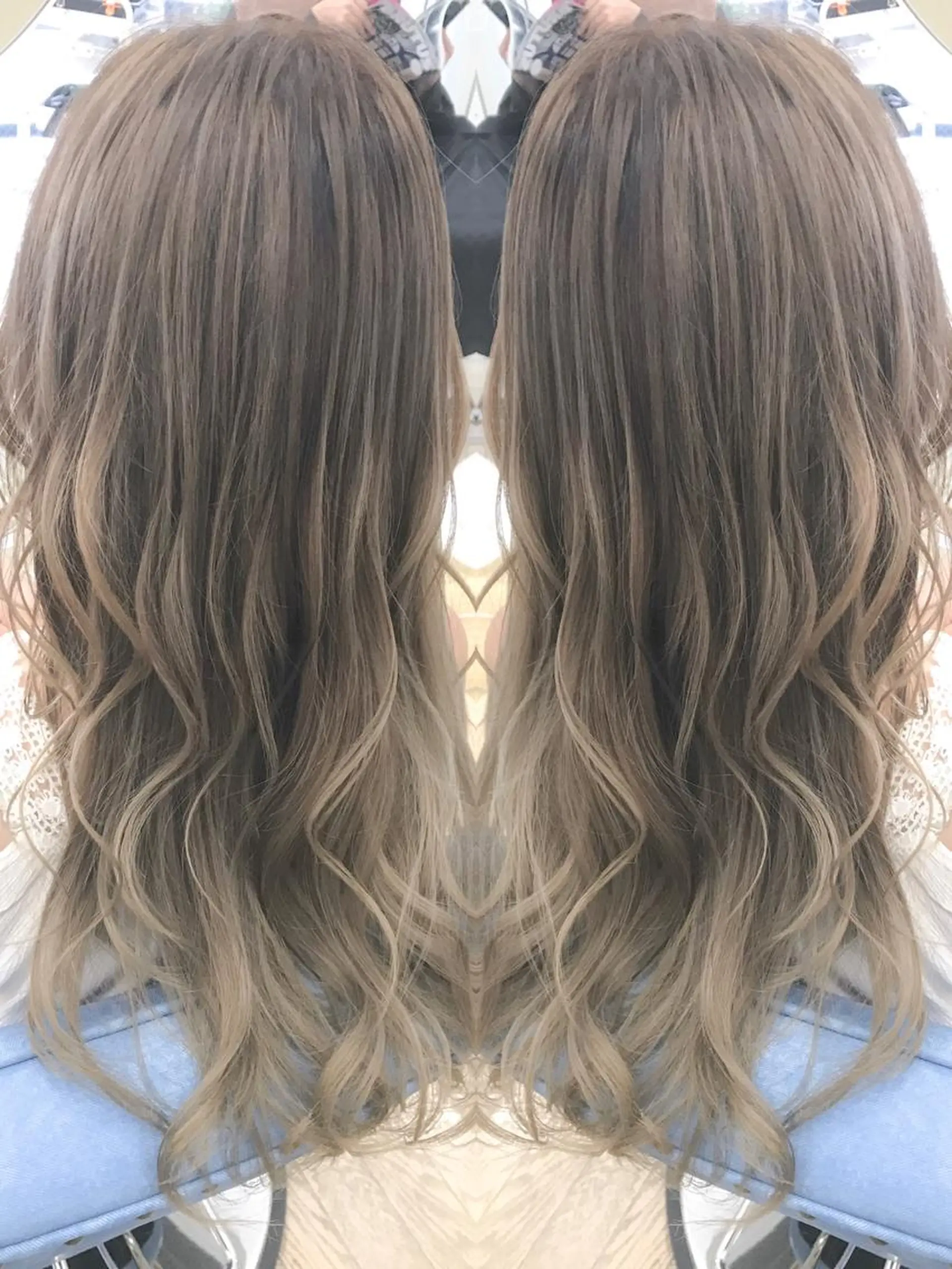 ロング カラー ヘアアレンジ グラデーションカラー グレージュ replica上大岡所属・松井 敬太郎のヘアスタイル