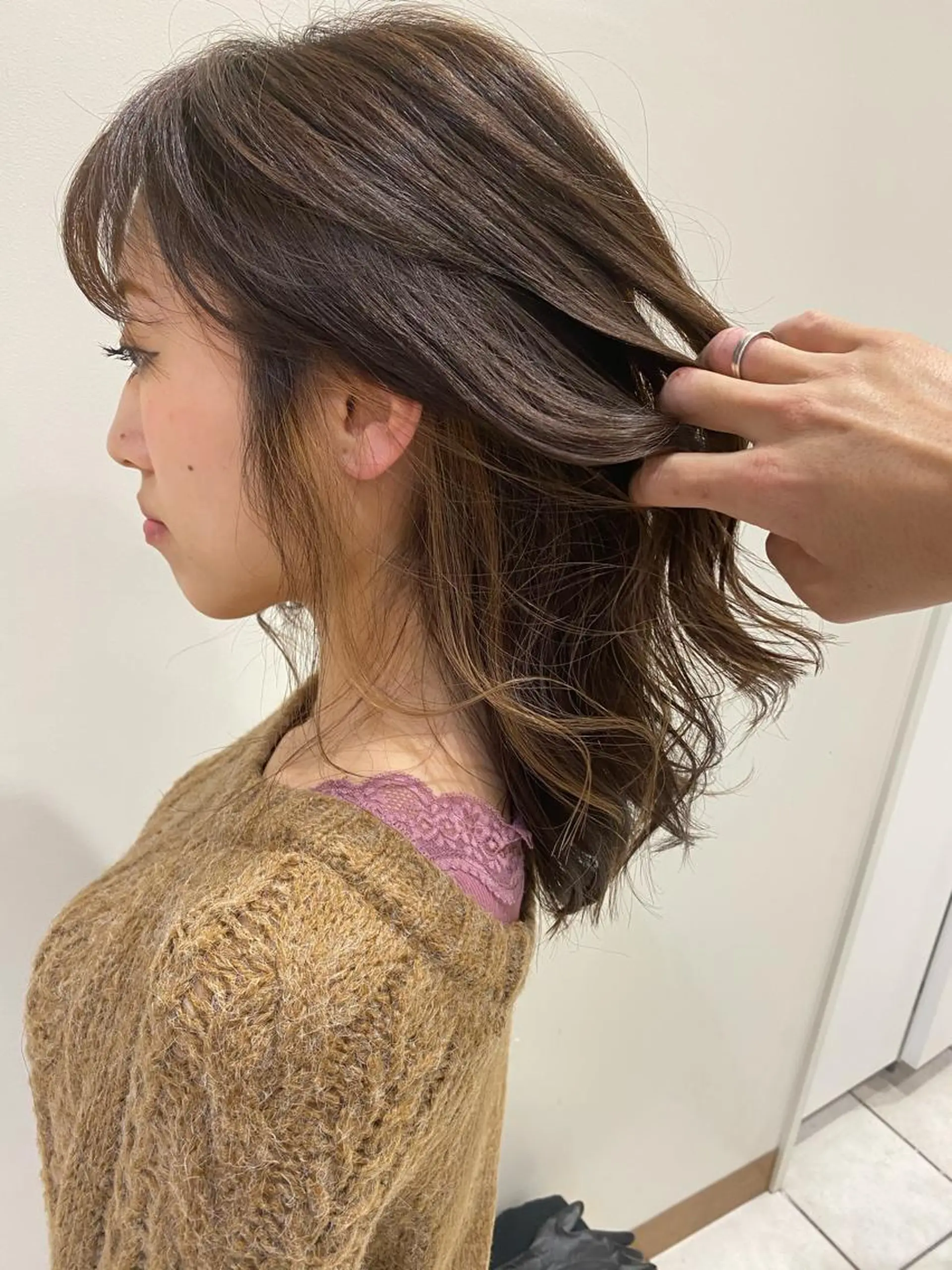 セミロング 🍀透明感抜群🍀/ ハイトーンカラーのヘアスタイル